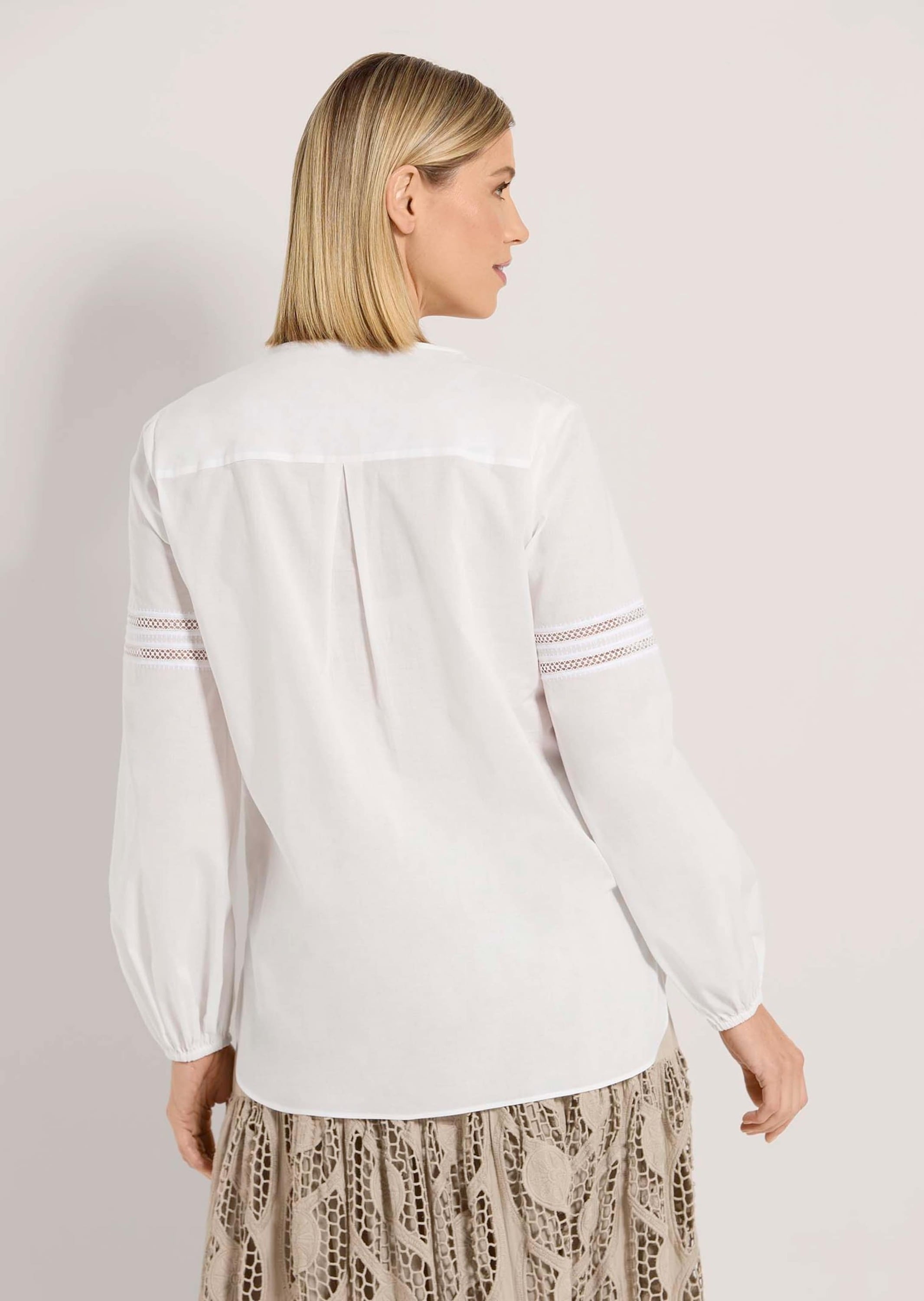 MADELEINE Langarmbluse »Bluse Rundhals-Bluse mit Spitze«
