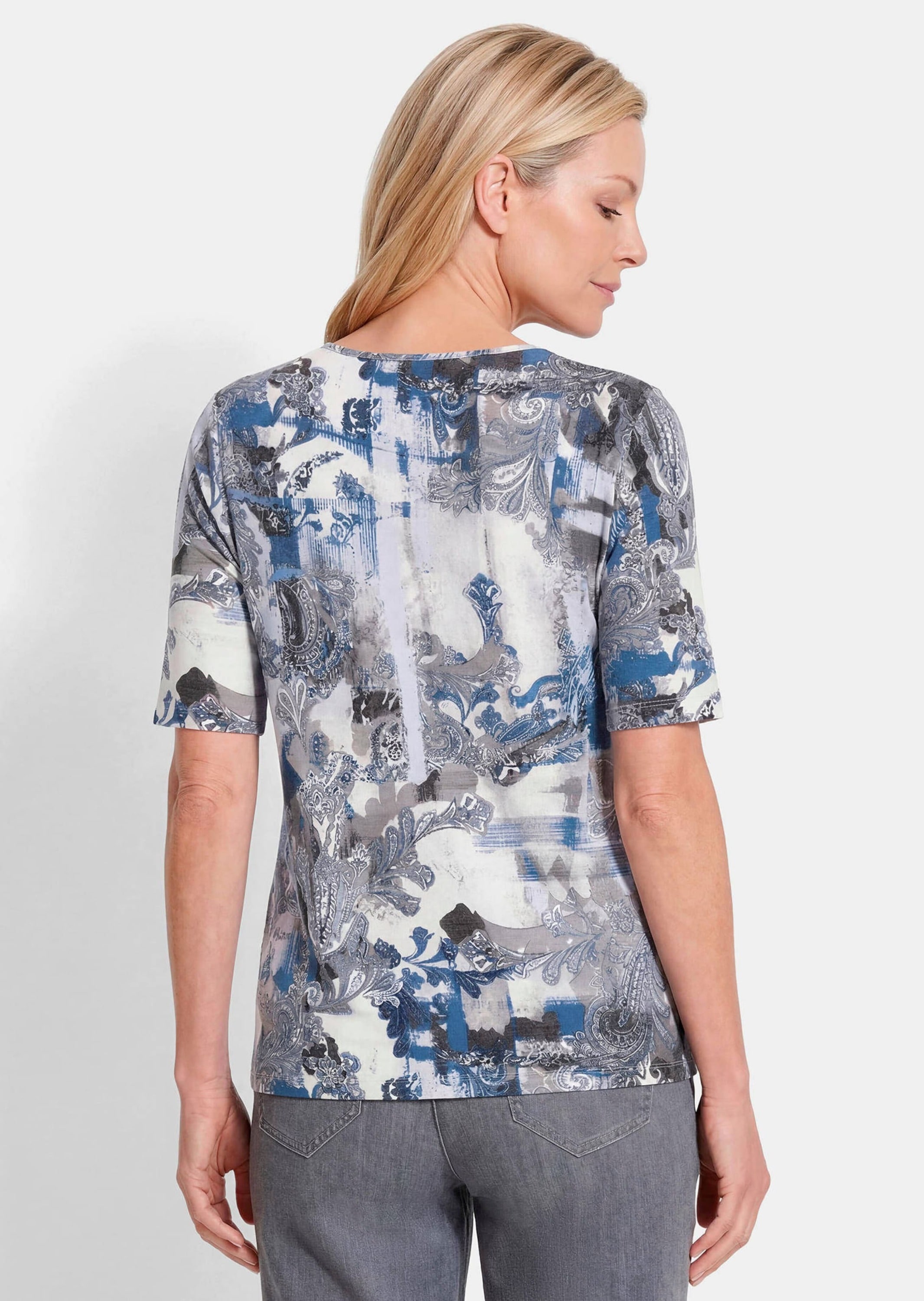 GOLDNER Kurzarmshirt »Kurzgröße Viskoseshirt mit femininem Paisley-Print« stretchbequemer Viskosejersey