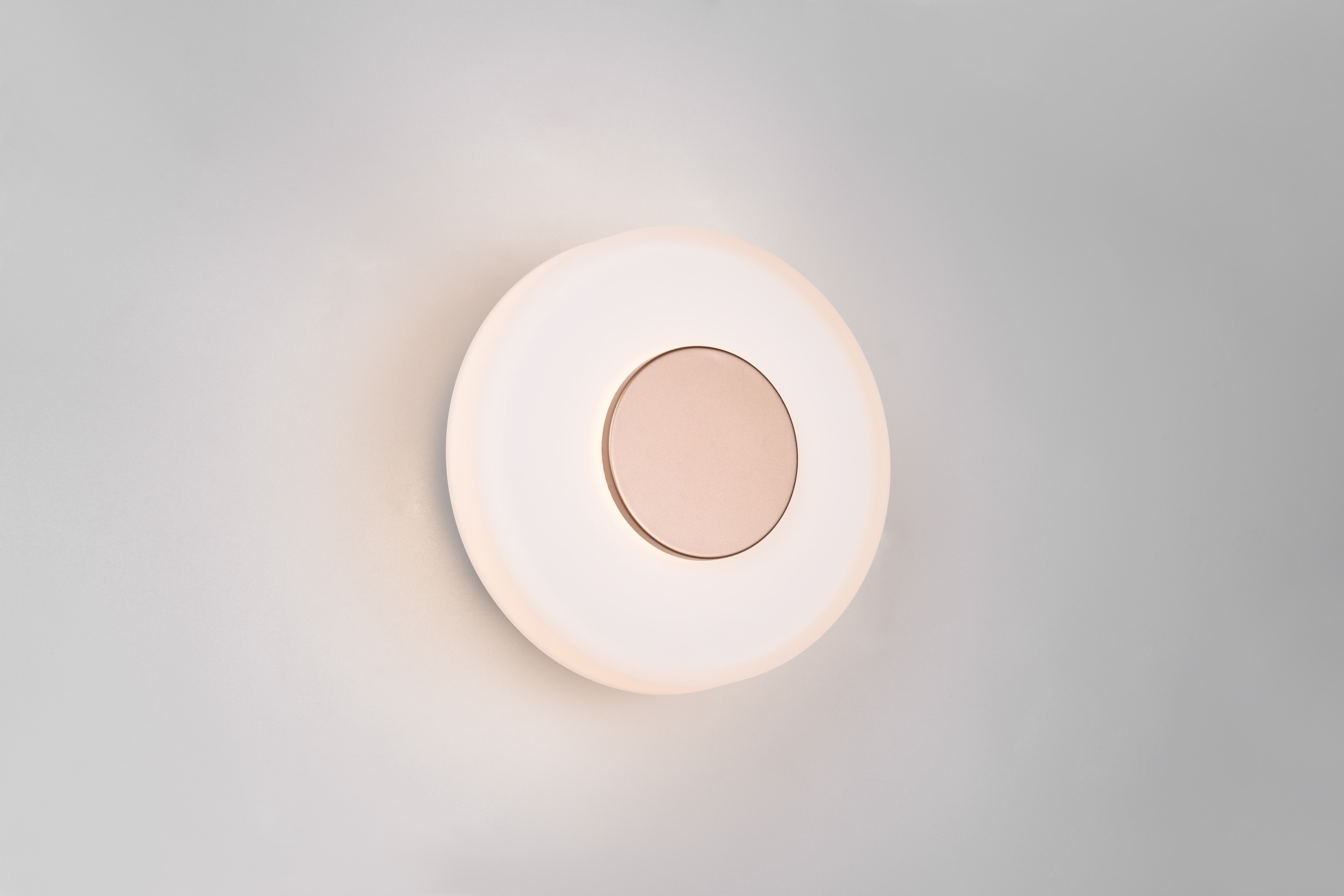 TRIO Leuchten LED Wandleuchte »CELESTE, LED Wandlampe aus Metall und Glas Ø 22cm, 10W 1100 Lumen« LED-Board 1 Stk. Warmweiß 3-Stufen dimmbar über Wandschalter, elegante moderne Wandlampe Flur