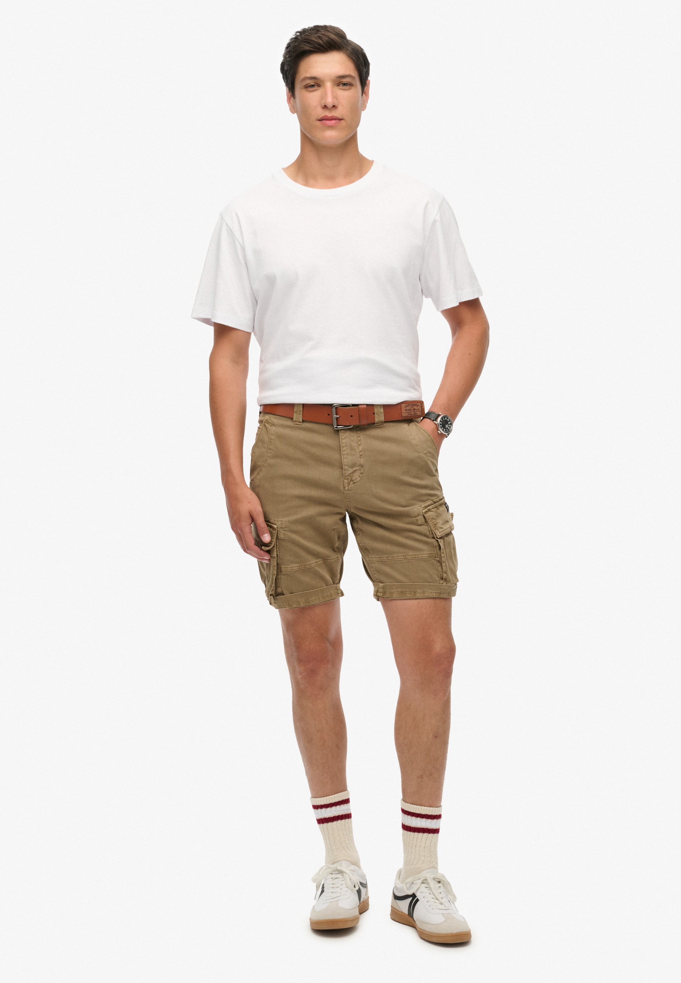 Superdry Cargobermudas »CORE CARGO SHORT«  Straight Fit, mit Reißverschluss und 1-Knopf-Verschluss, knielang