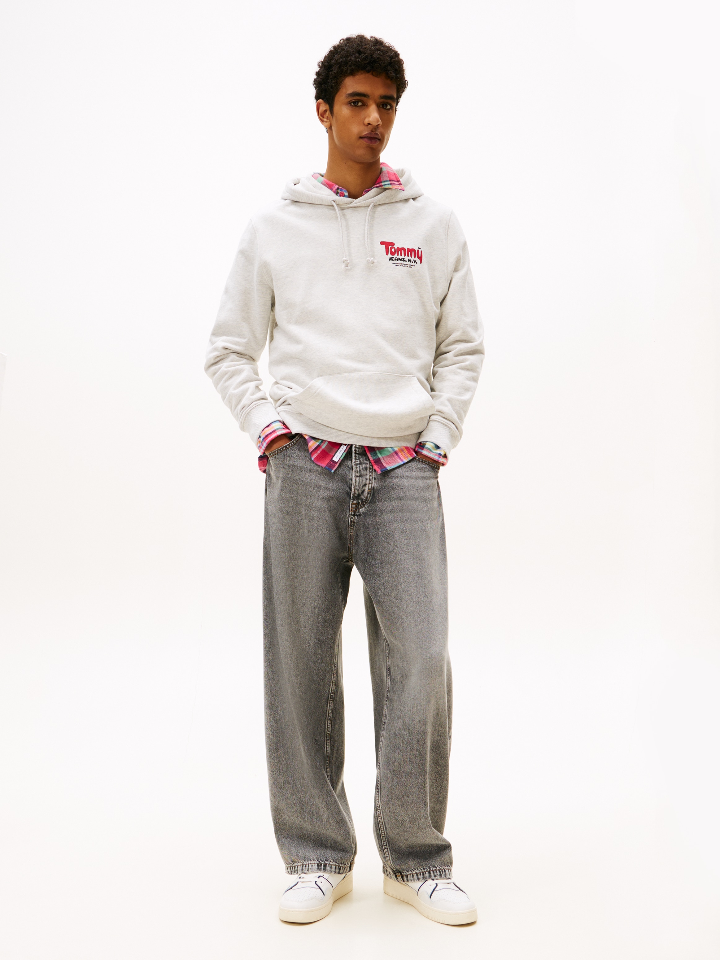 Tommy Jeans Kapuzensweatshirt »FONT PLAY HOODIE«, Regular fit mit Kapuze