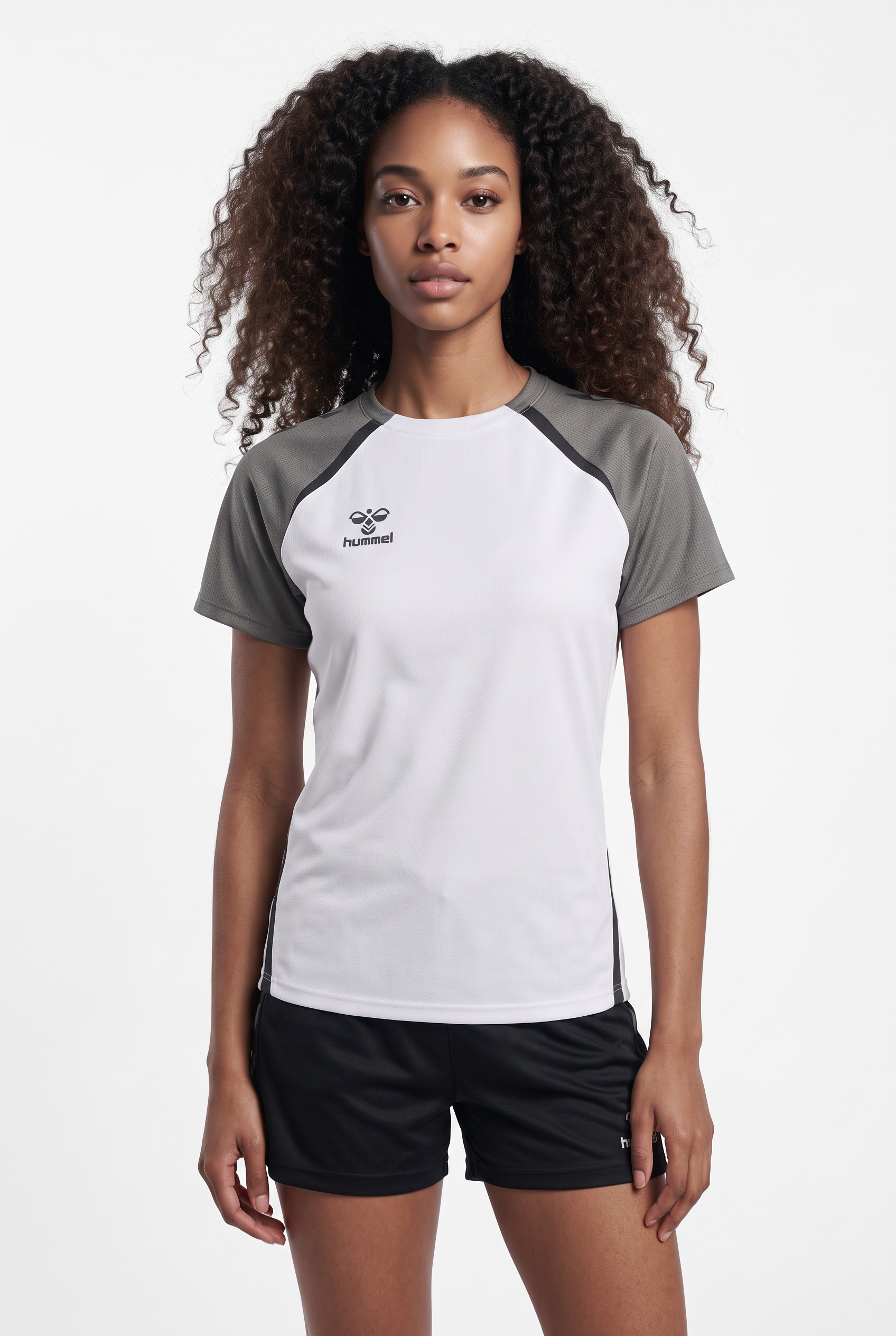 hummel Trainingsshirt »HMLLEAD 2.0 JERSEY S/S WOMAN« sportliche Passform, kurze Ärmel, atmungsaktives Material