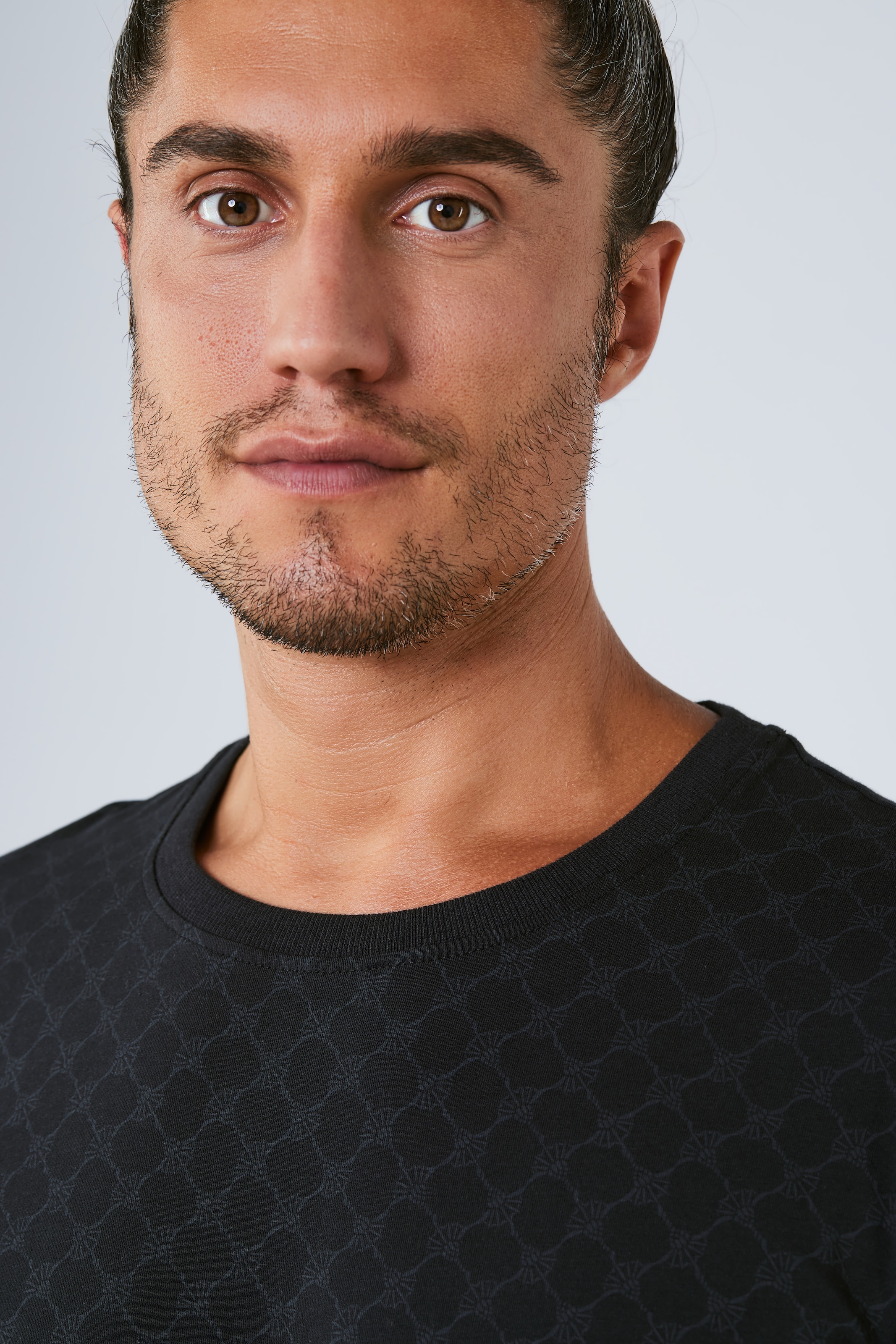 JOOP! T-Shirt »Leisure« mit Cornflower-Alloverprint, Regular Fit, kurzärmelig