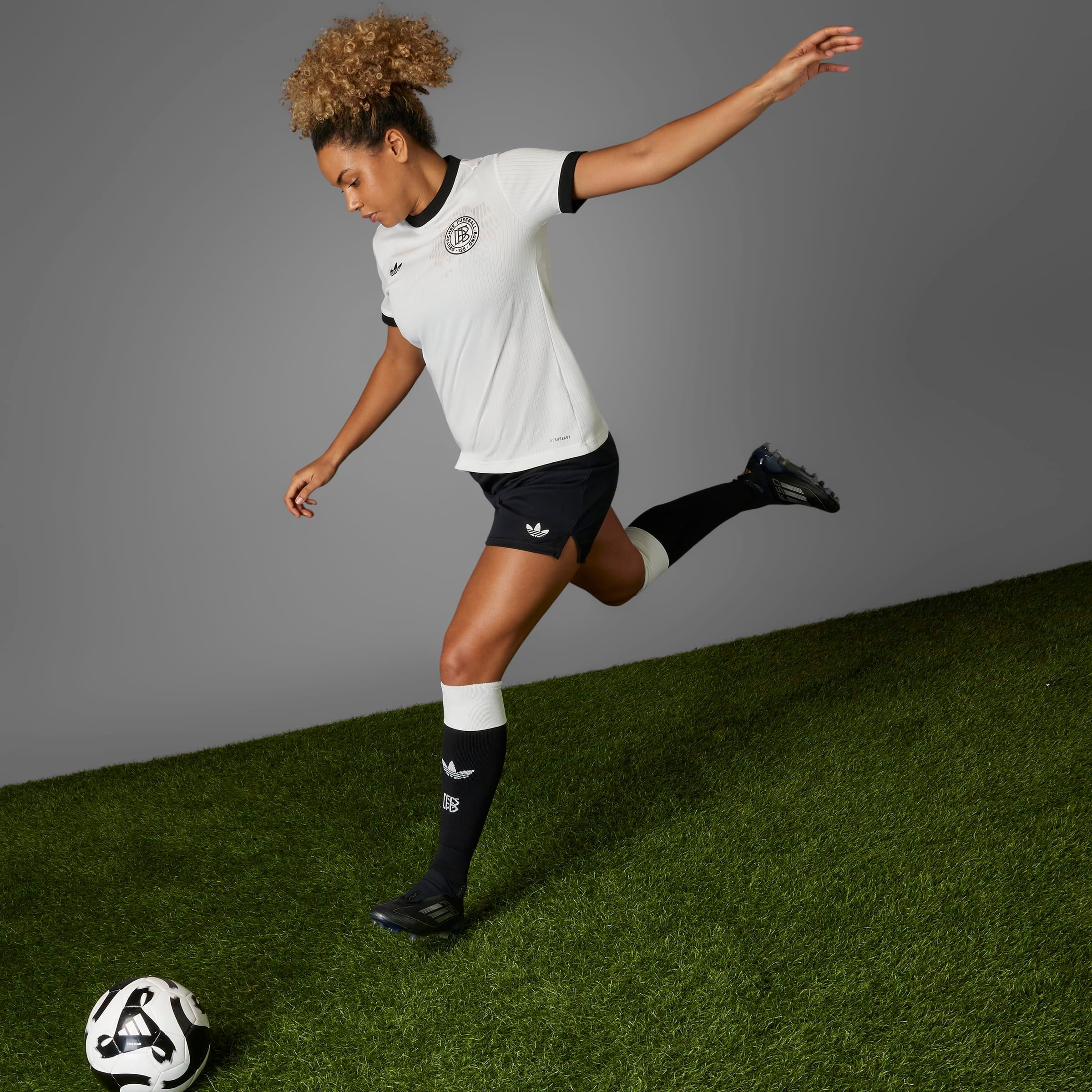 adidas Performance Fußballtrikot »DFB 125 JSY W«, Anniversary, 125 Jahre Jubiläumstrikot