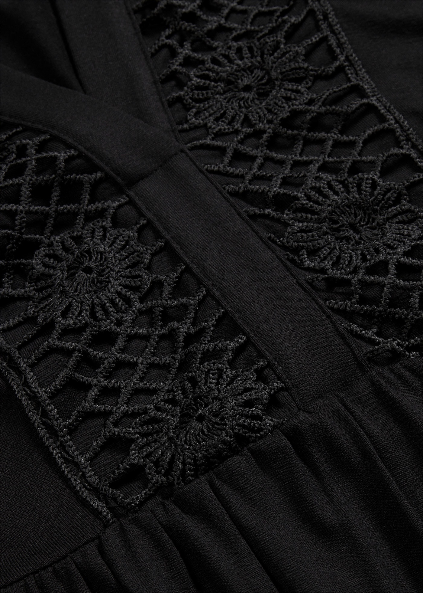 bonprix Tunikakleid ausgestellte Passform, mit hochwertiger Spitze, mit 3/4-Ärmeln