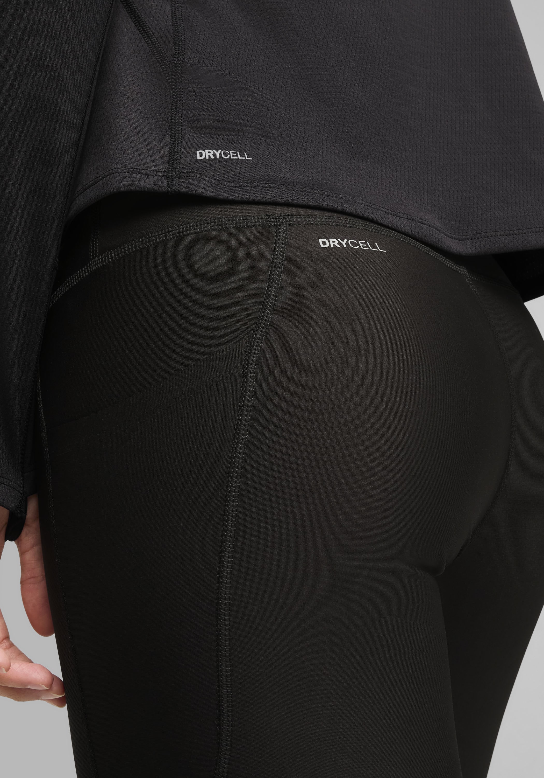 PUMA Lauftights »W RUN VELOCITY FL TIGHT«  für Lauftraining und sportliche Aktivitäten, mit Seitentaschen