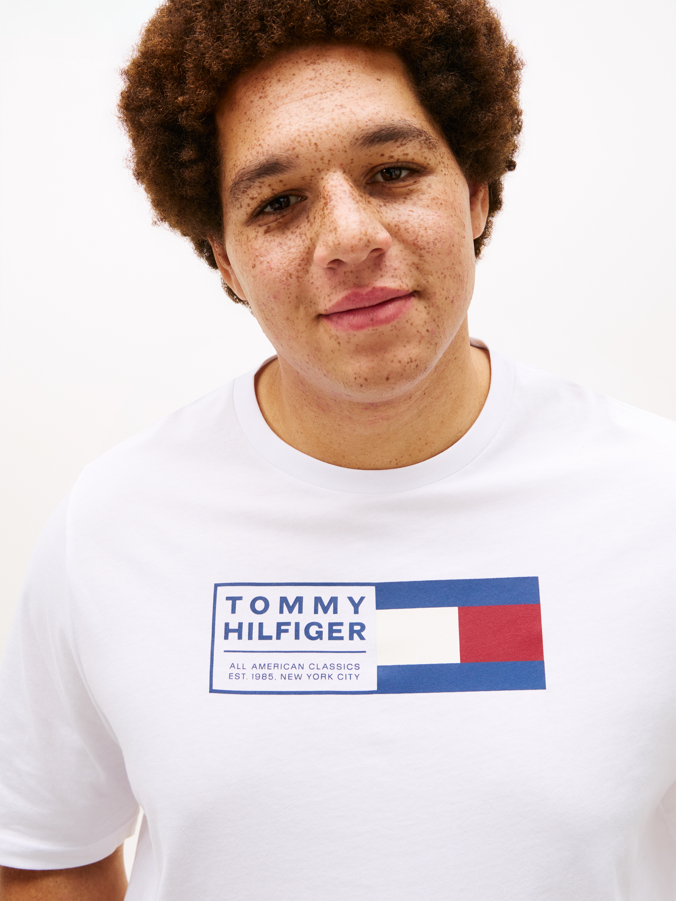 Tommy Hilfiger Big & Tall T-Shirt »BRAND LOVE TEXT« Regular fit für große Größen