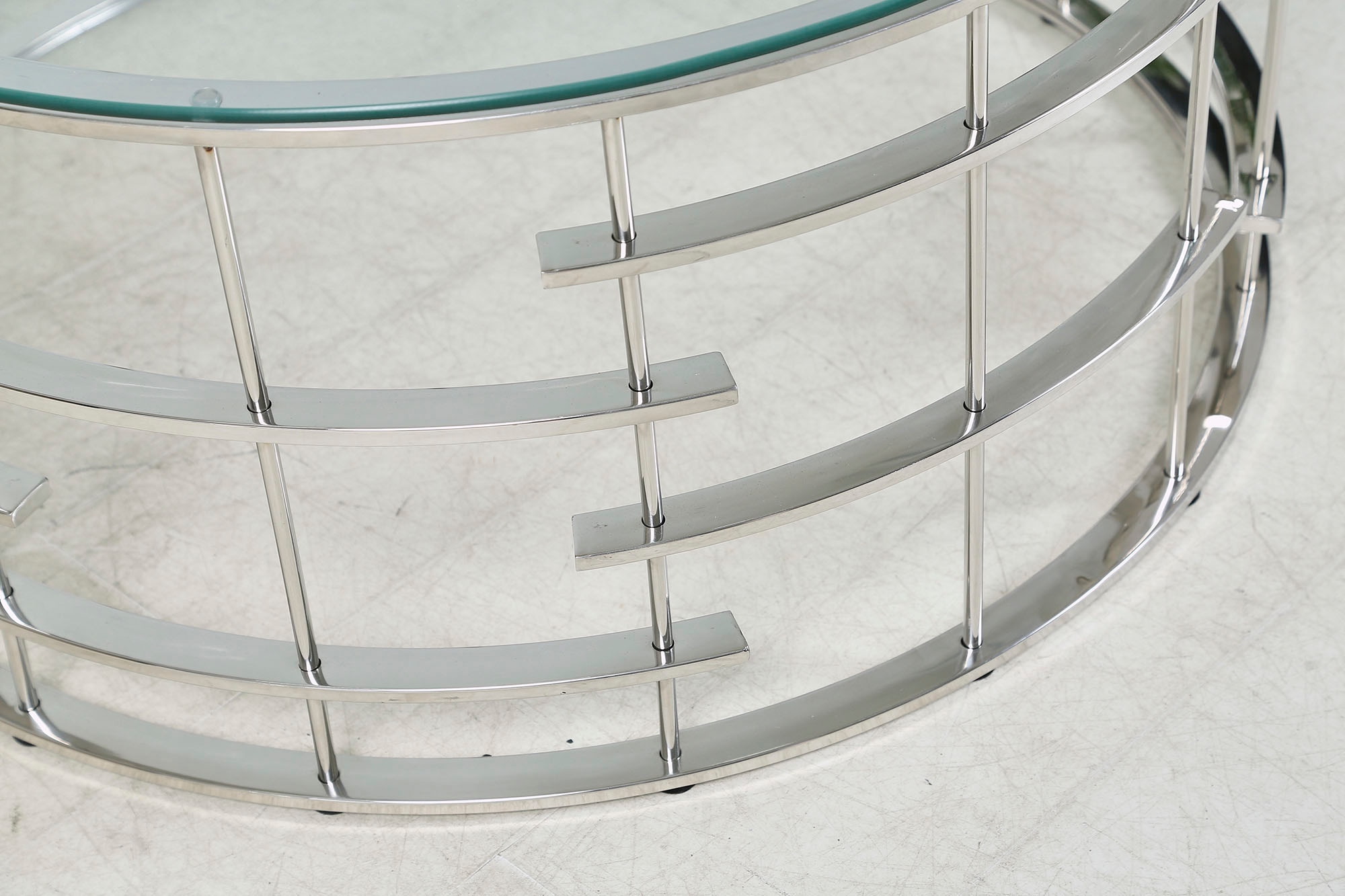 SalesFever Couchtisch »Glastisch: Stil und Funktionalität Wohnzimmertisch« Gestell gefertigt aus rostfreiem Edelstahl