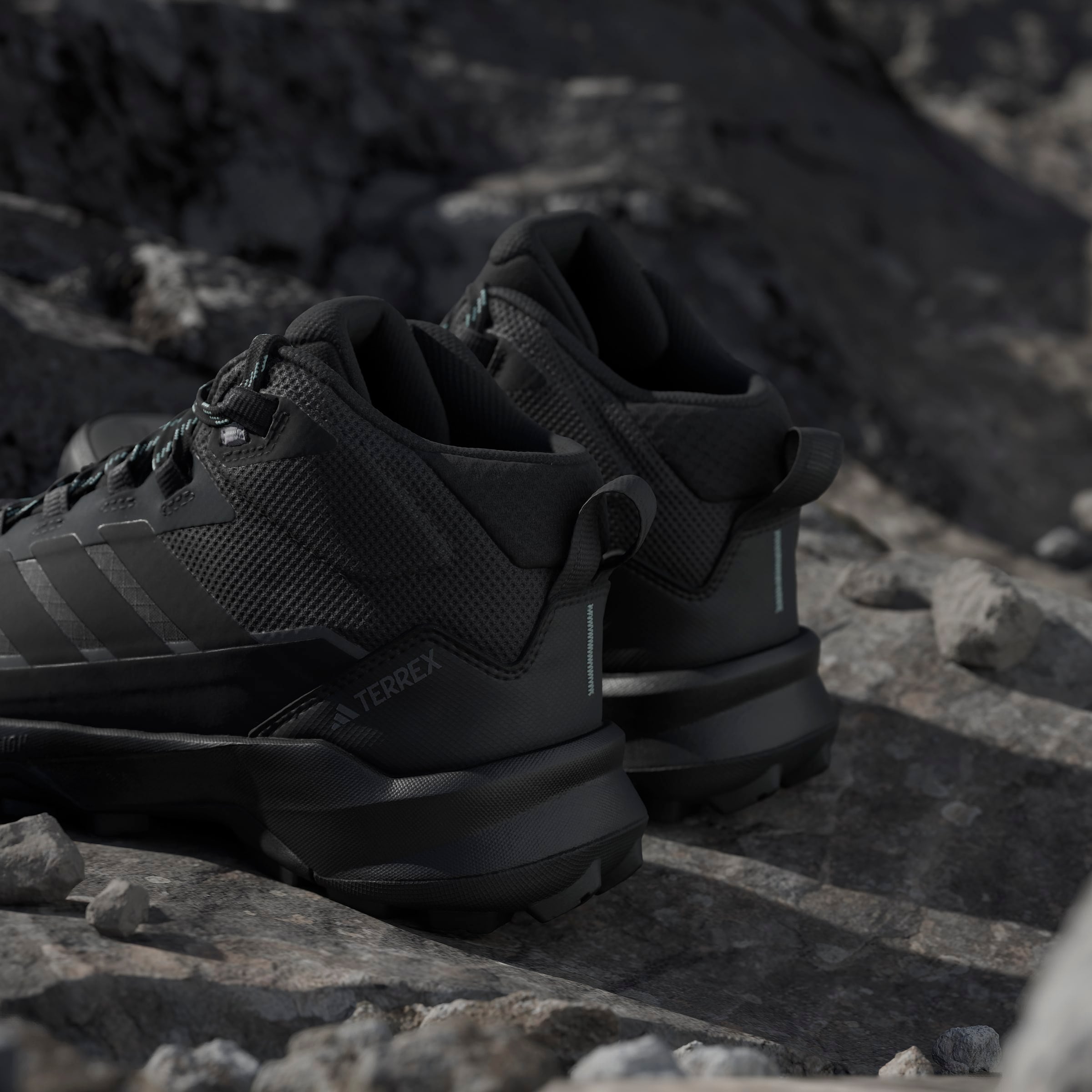 adidas TERREX Wanderschuh »TERREX SKYCHASER AX5 MID GORE-TEX«  wasserdicht dank Gore-Tex Membrane