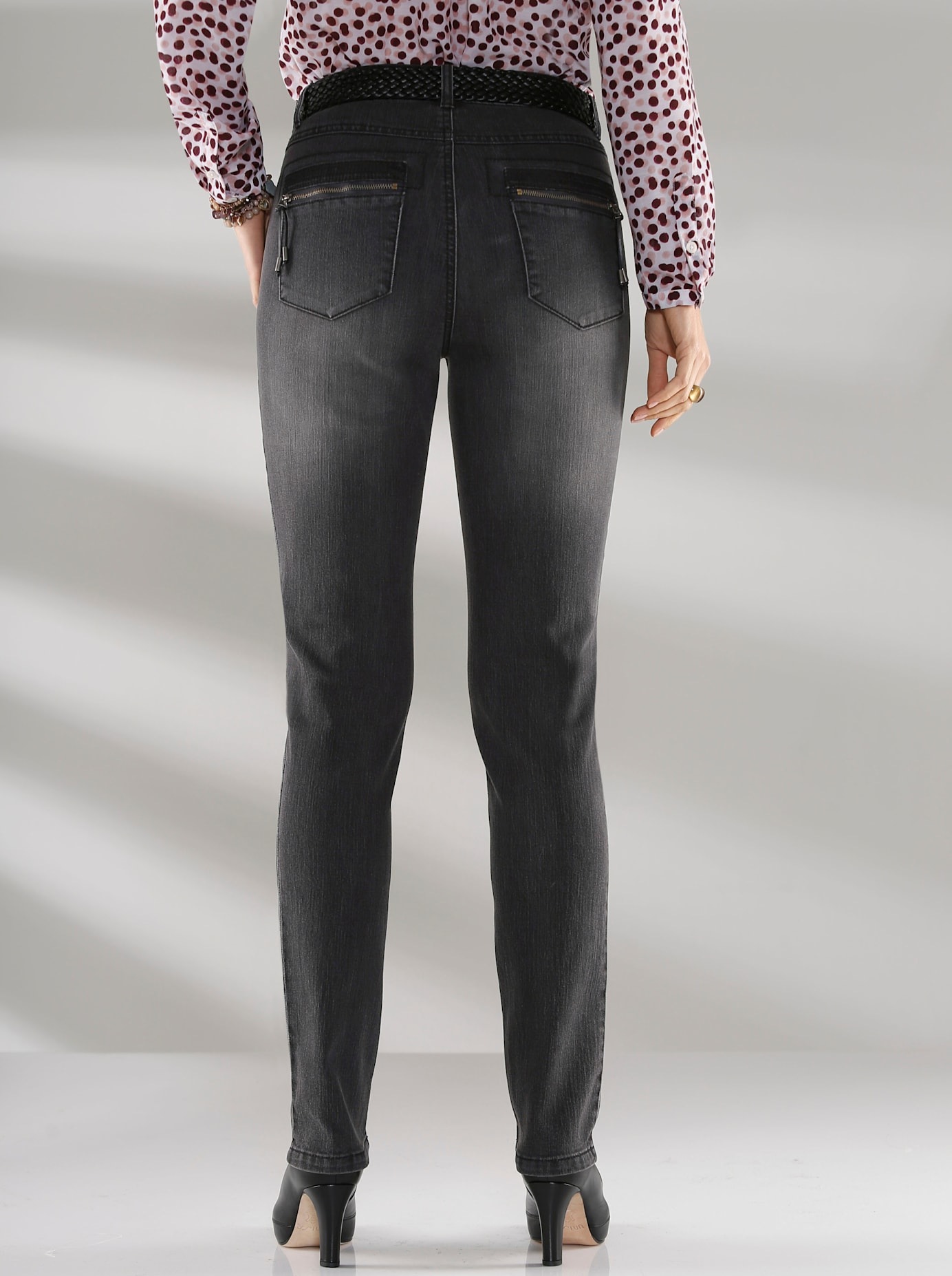 Inspirationen Röhrenjeans, (1 tlg.)