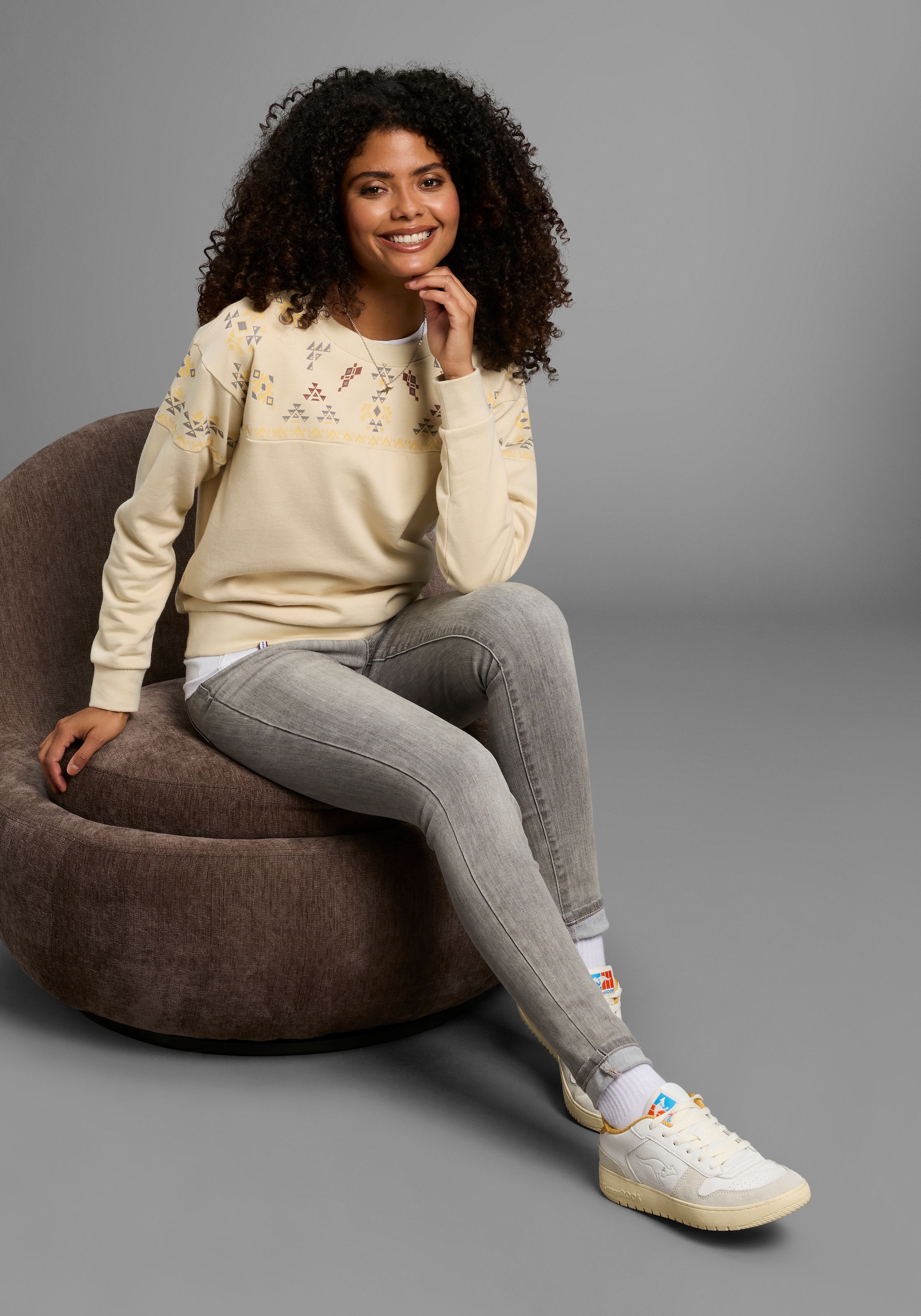 KangaROOS Sweatshirt, mit Norweger-Print