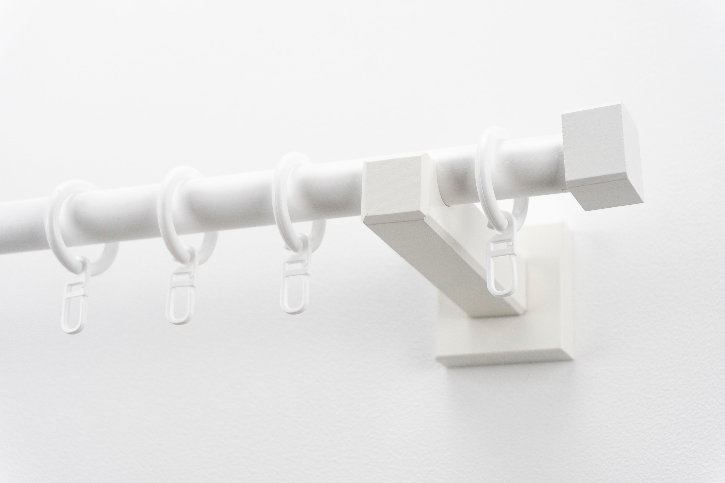 GARESA Gardinenstange »CUBUS« Ø 20 mm 1 läufig-läufig Wunschmaßlänge Vorhanggarnitur, verlängerbar, Endkappe, mit Ringe