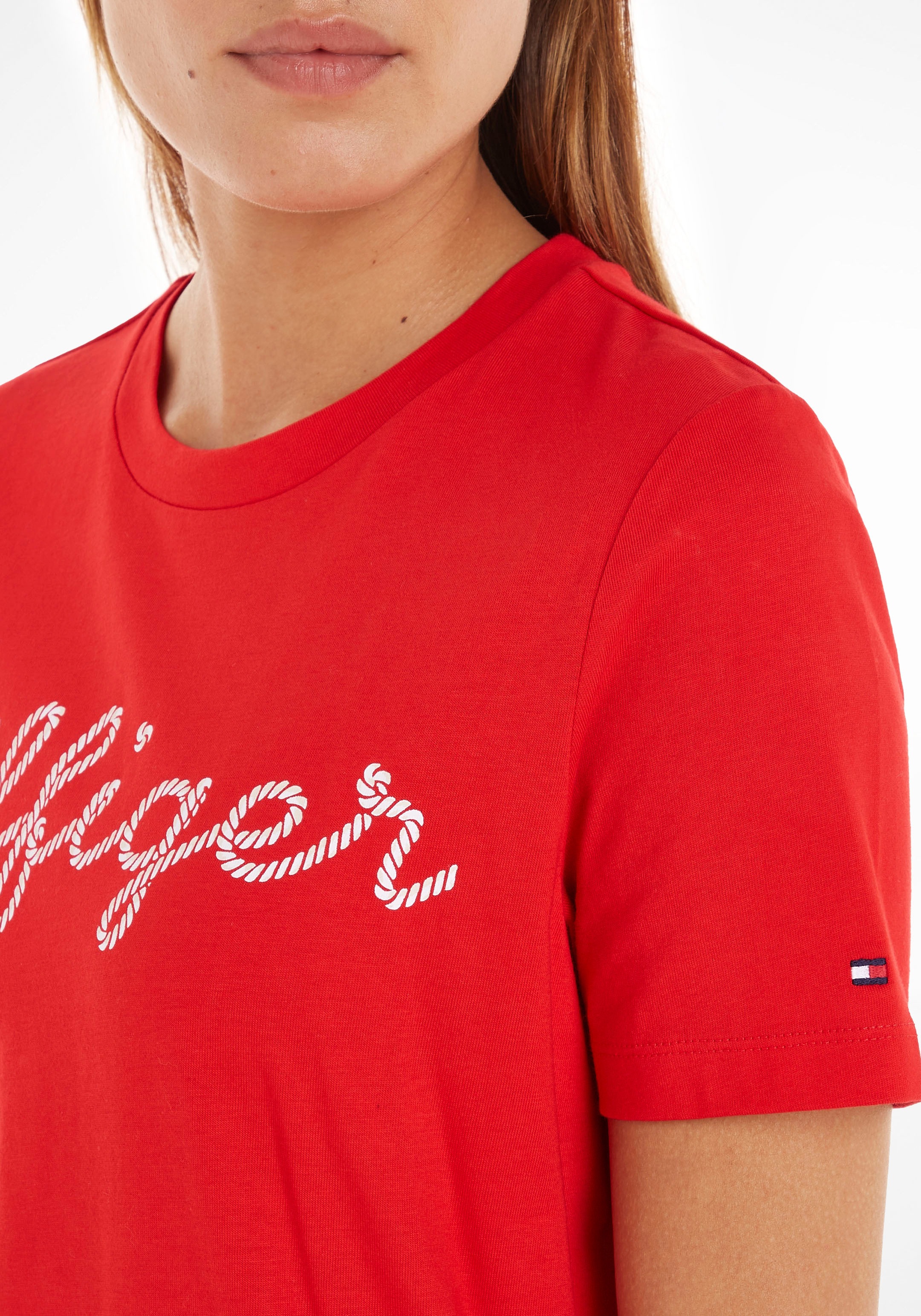 Hilfiger Hilfiger T-Shirt OTTO C-NK ROPE PUFF Logoschriftzug auf großem online PRINT der »REG SS«, mit Tommy Tommy Brust bei