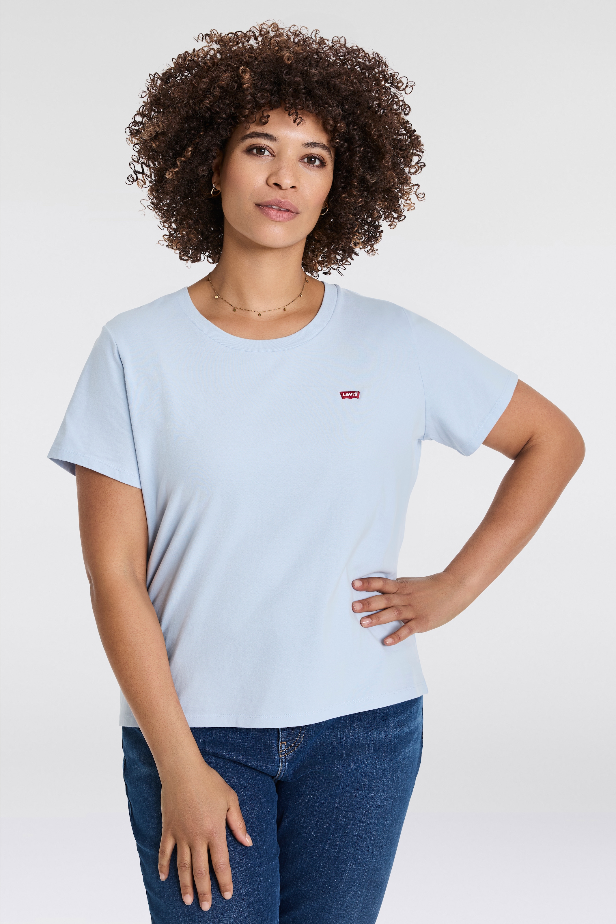 Levi's® Plus T-Shirt »PL THE PERFECT«, mit Logo-Stickerei