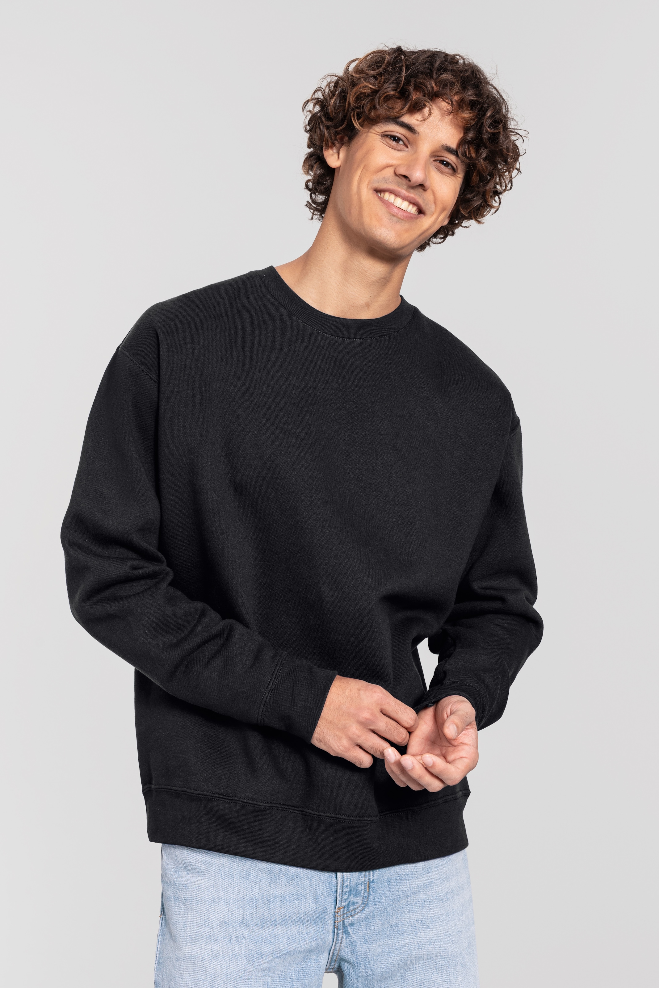 Fruit of the Loom Sweatshirt »Iconic Premium Sweat«, mit angesetzten Bündchen, aus Baumwolle und Polyester
