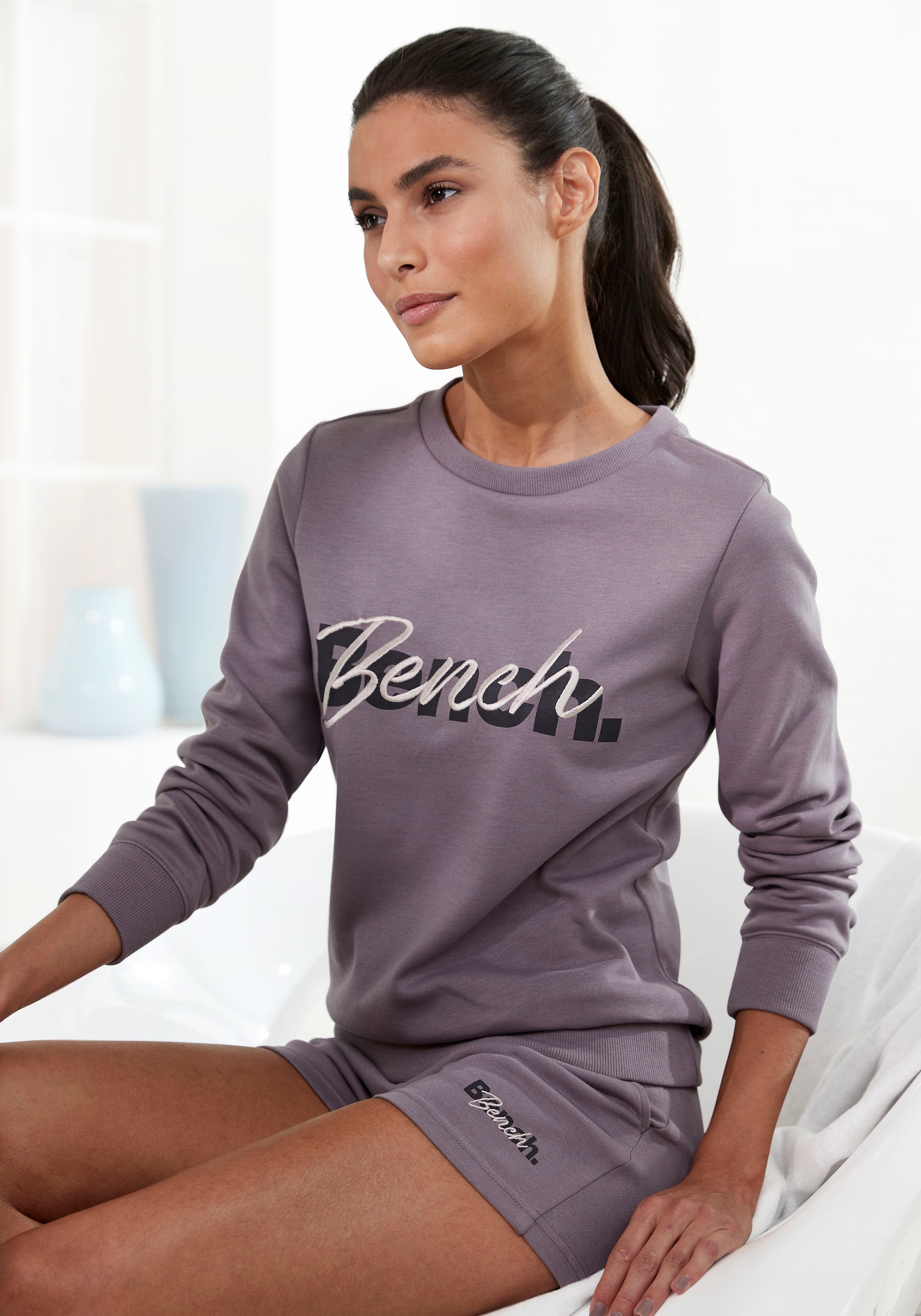 Sweatshirt, mit Logodruck und Stickerei, Loungeanzug