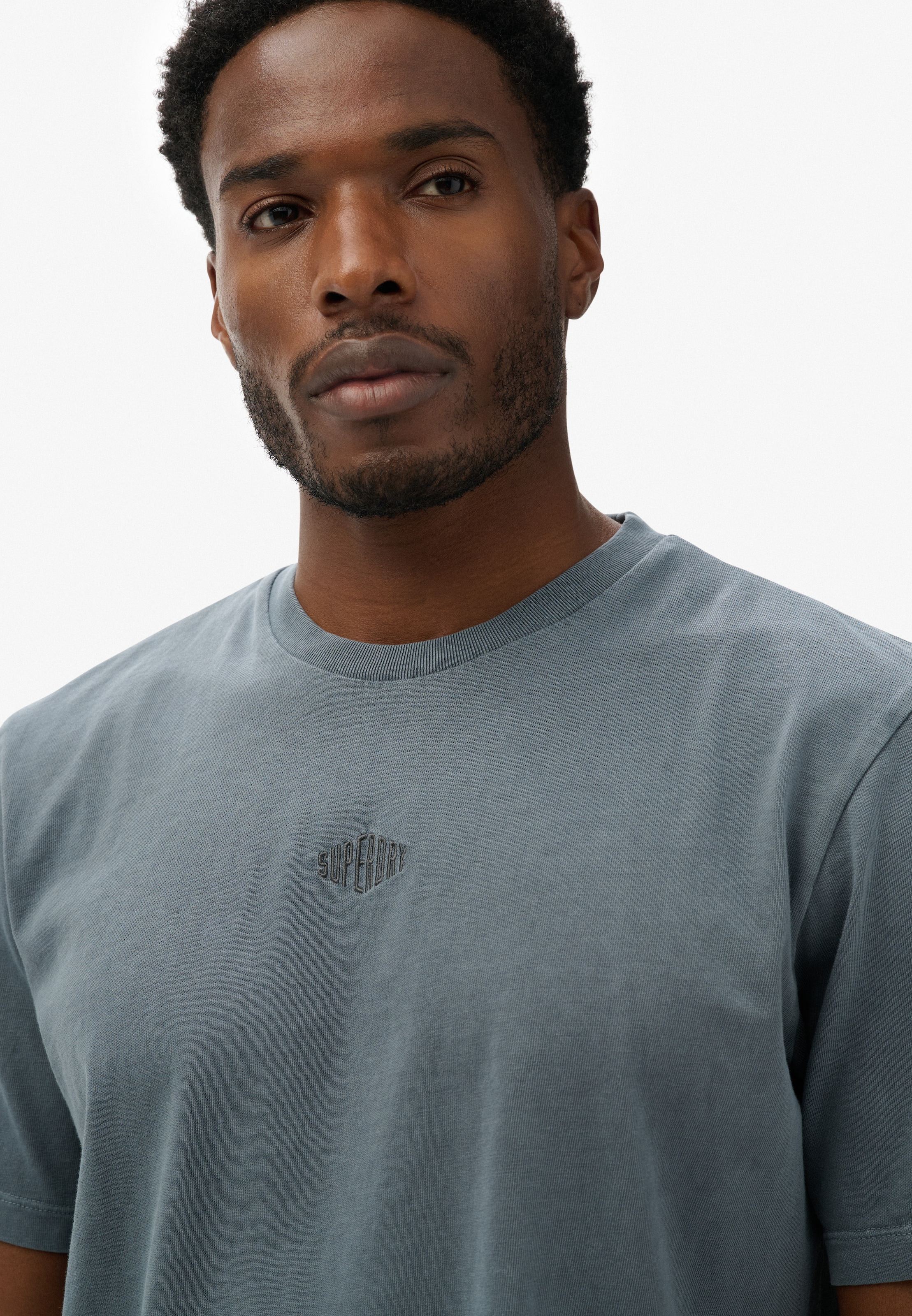 Superdry Rundhalsshirt »MICRO LOGO TSHIRT« mit Micro-Marken-Logo