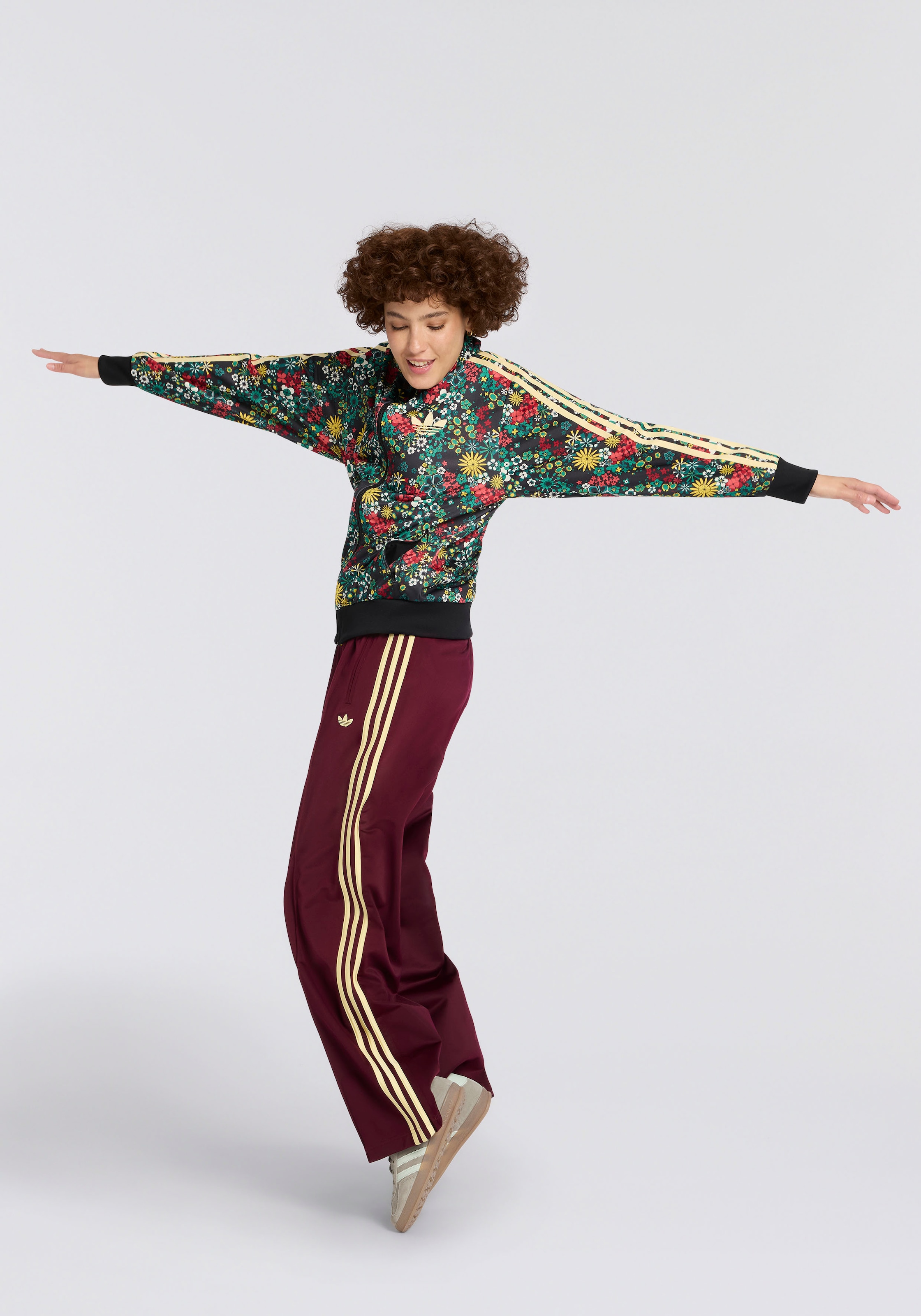 adidas Originals Sporthose »FIREBIRD LOOSE«  Firebird Loose Sporthose, lässig geschnitten