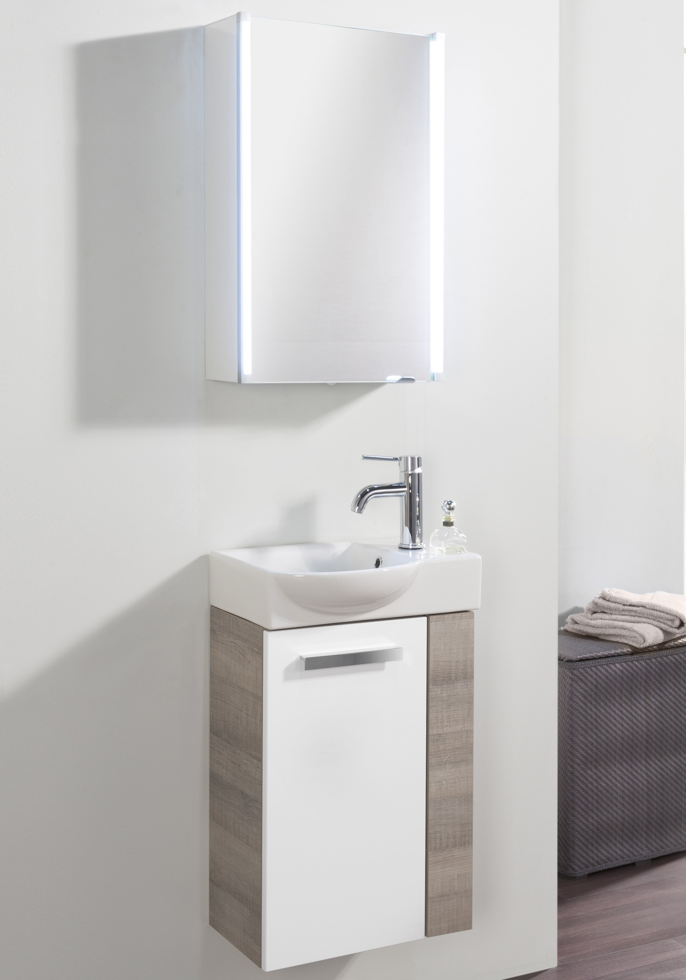 FACKELMANN Spiegelschrank »LED-LINE«, Badmöbel Breite 42,5 cm