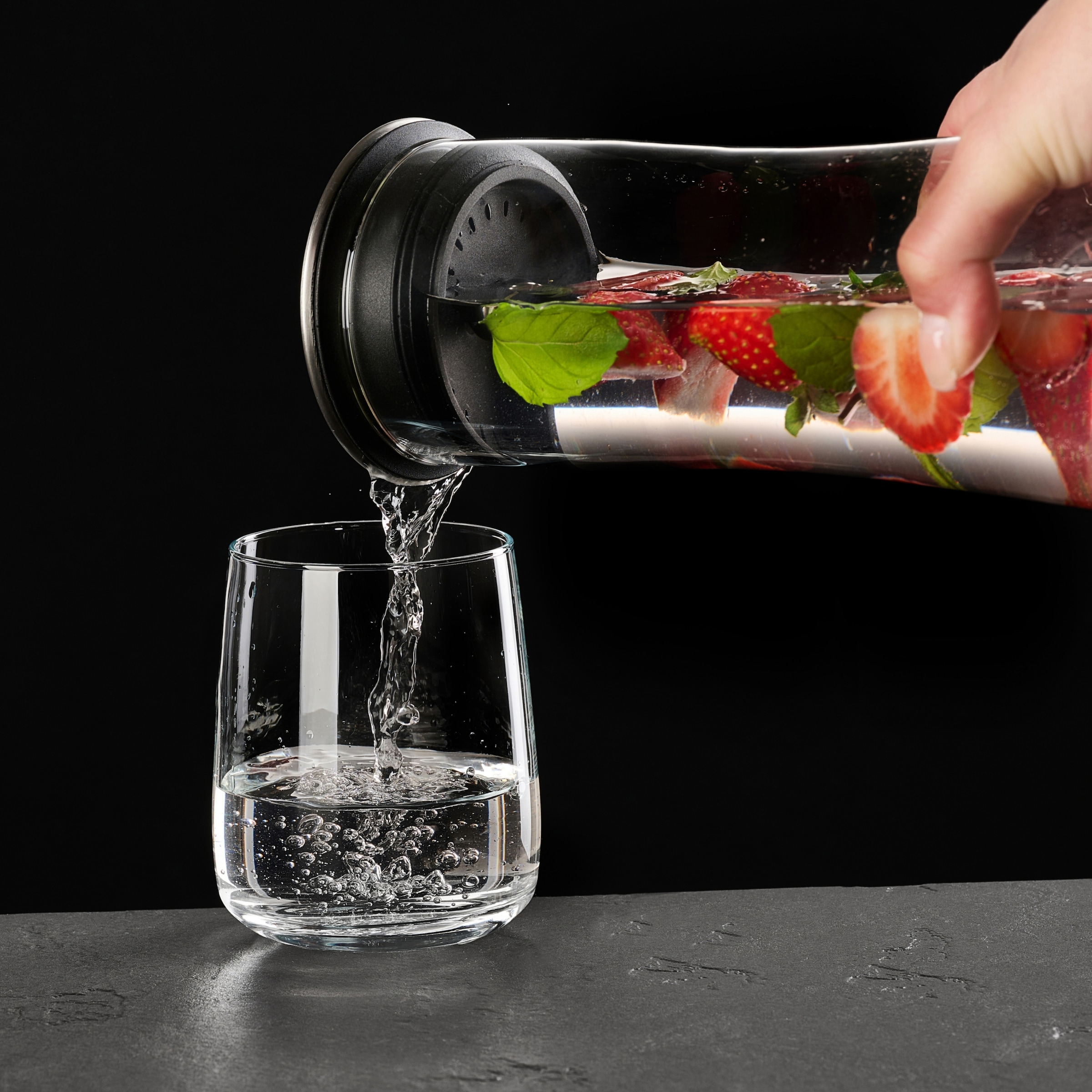 Ritzenhoff & Breker Karaffe »Perfetto« Kanne, 1,4 Liter mit Edelstahldeckel