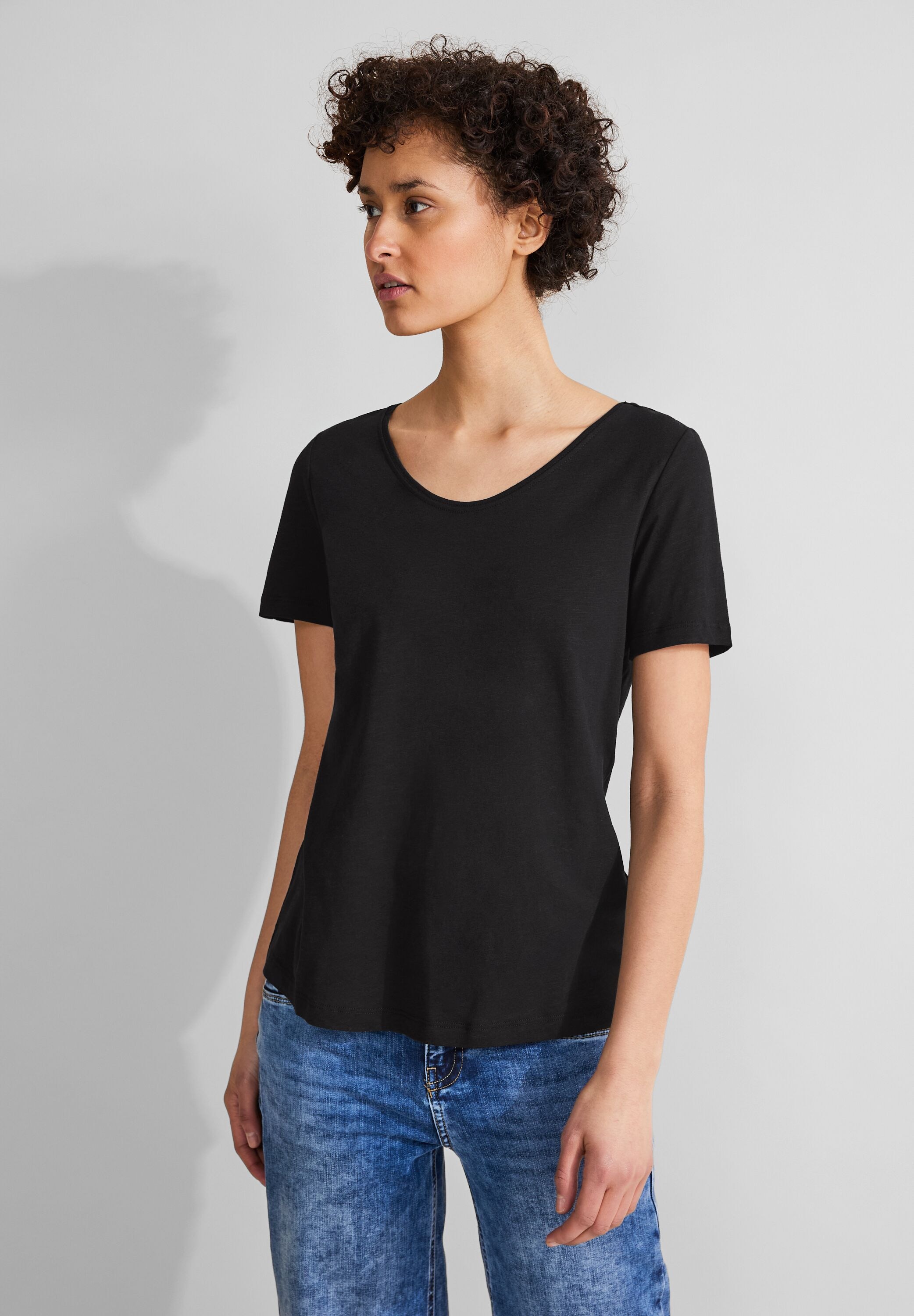 STREET ONE T-Shirt »Style Gerda«, mit längerer Rückseite