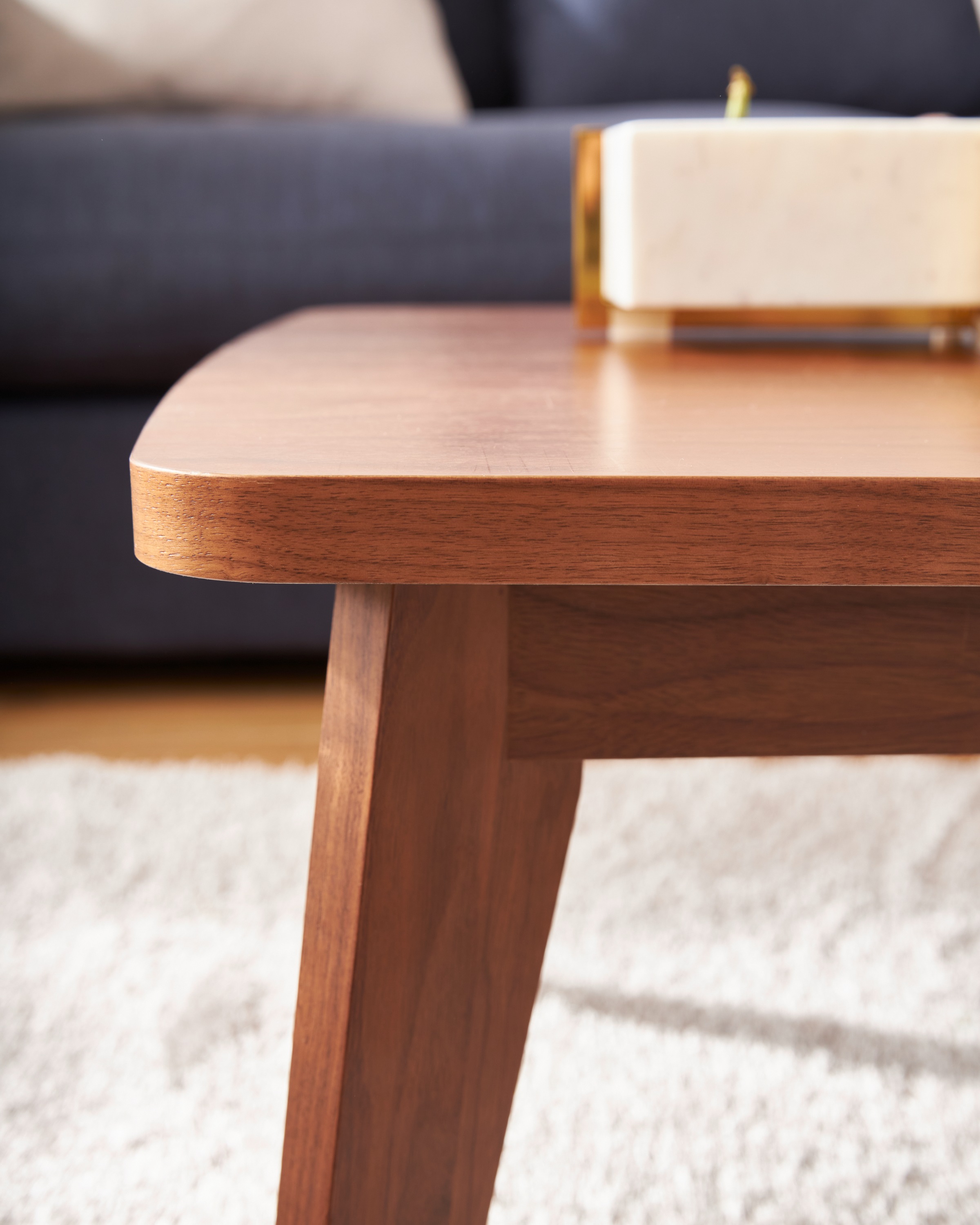 Home affaire Couchtisch »Orlando«, Breite 110 cm, Gestell aus Massivholz, leicht abgerundete Kanten
