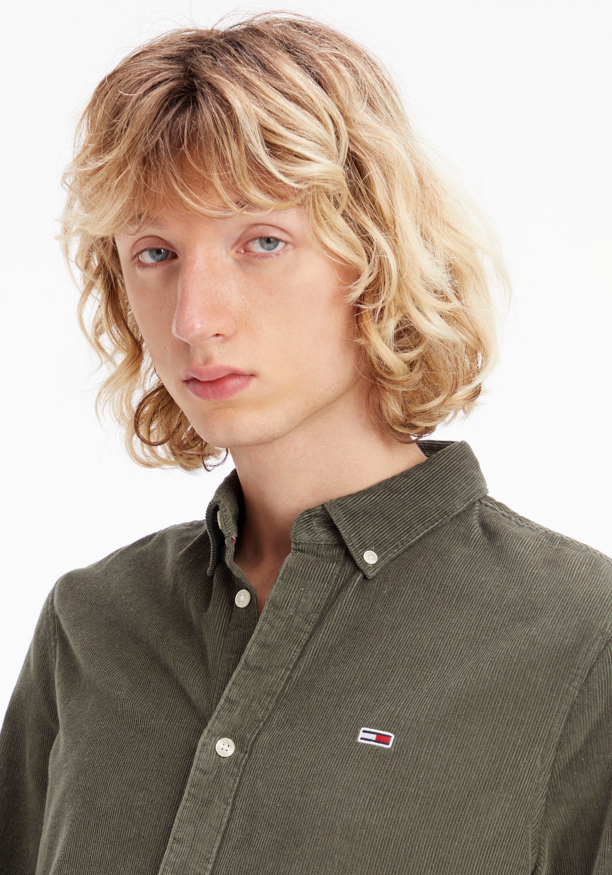 Tommy Jeans Langarmhemd »TJM SEASONAL CORD SHIRT«, mit Logostickereien  online shoppen bei OTTO