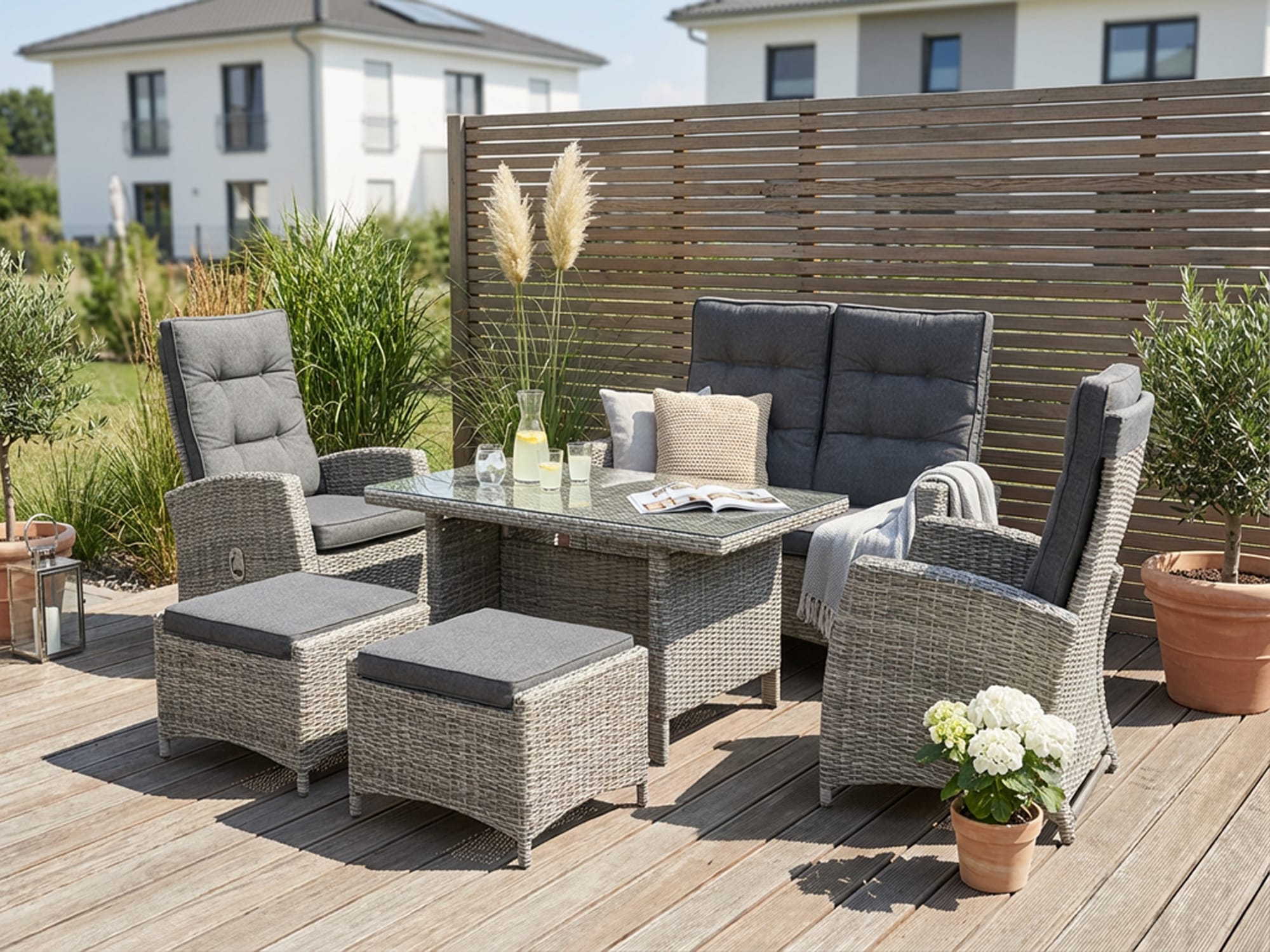 KONIFERA Garten-Essgruppe »Monaco« Set, 1x2er Sofa, 2x Sessel, 2x Hocker, 1x Tisch 120x70x66cm, inkl. Auflagen, 16 Stk. tlg. Polyrattan, Aluminium, Rückenlehne verstellbar, Grau