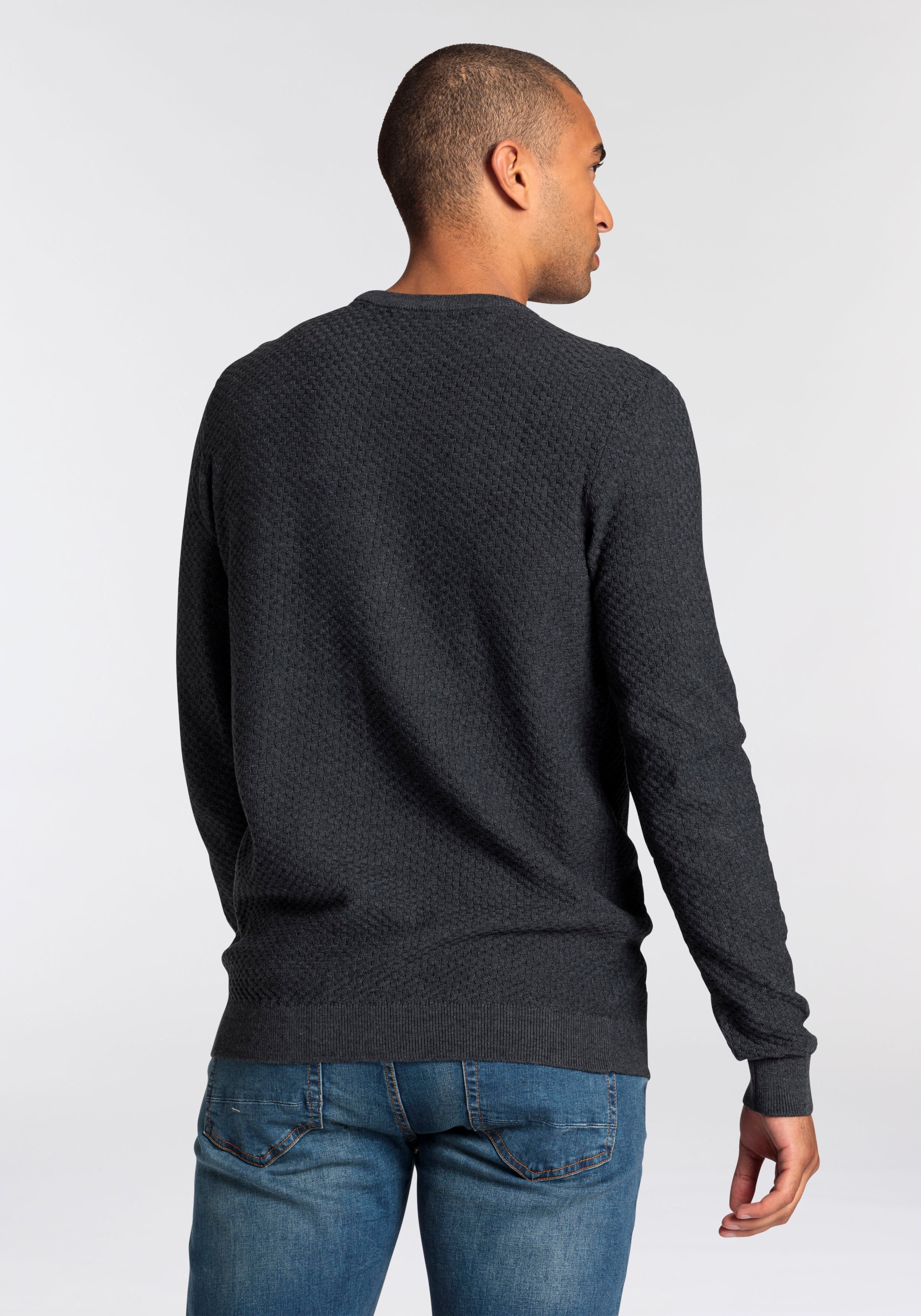 Bruno Banani Strickpullover, mit spezieller Strickoptik