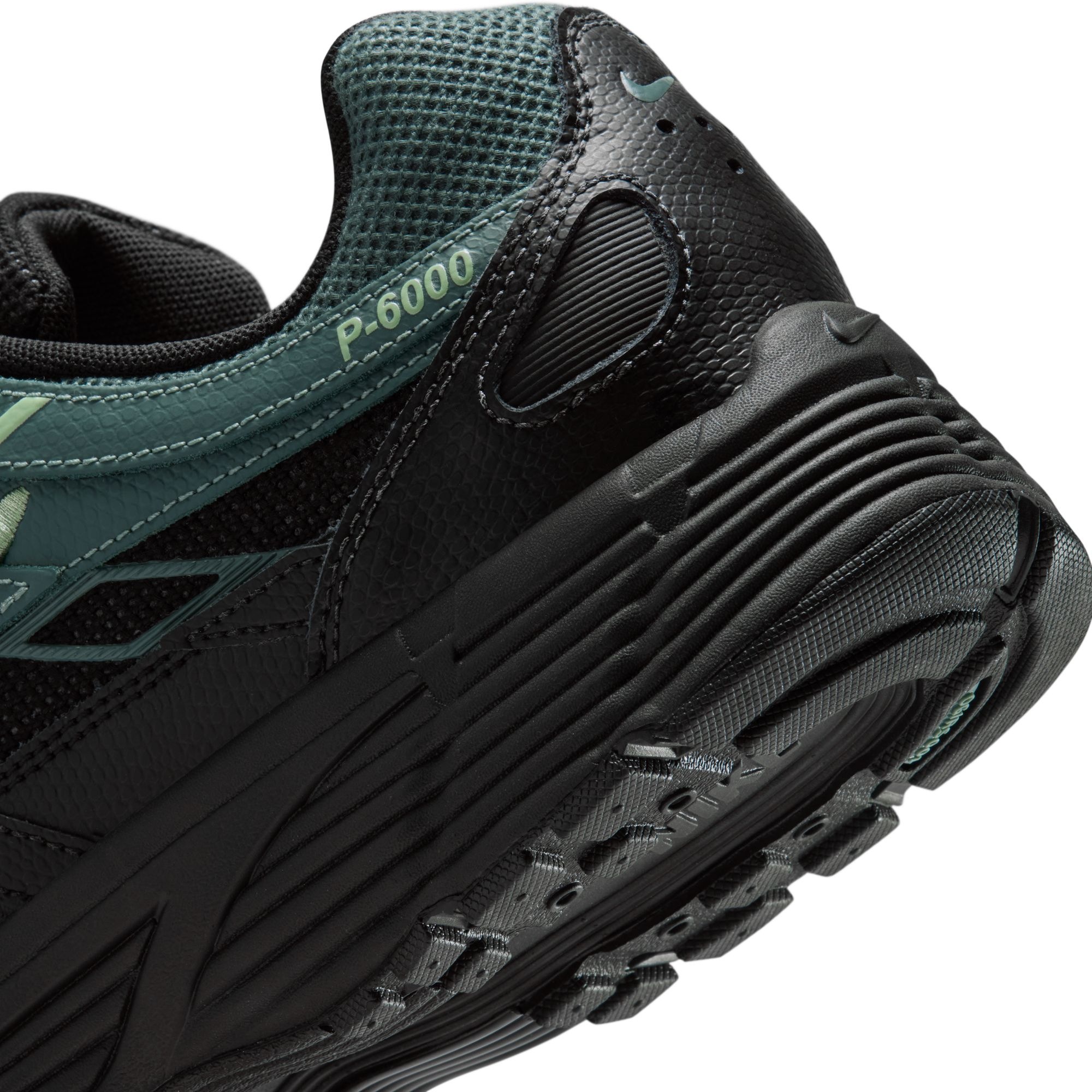 Nike Sportswear Sneaker »P-6000 PRM«