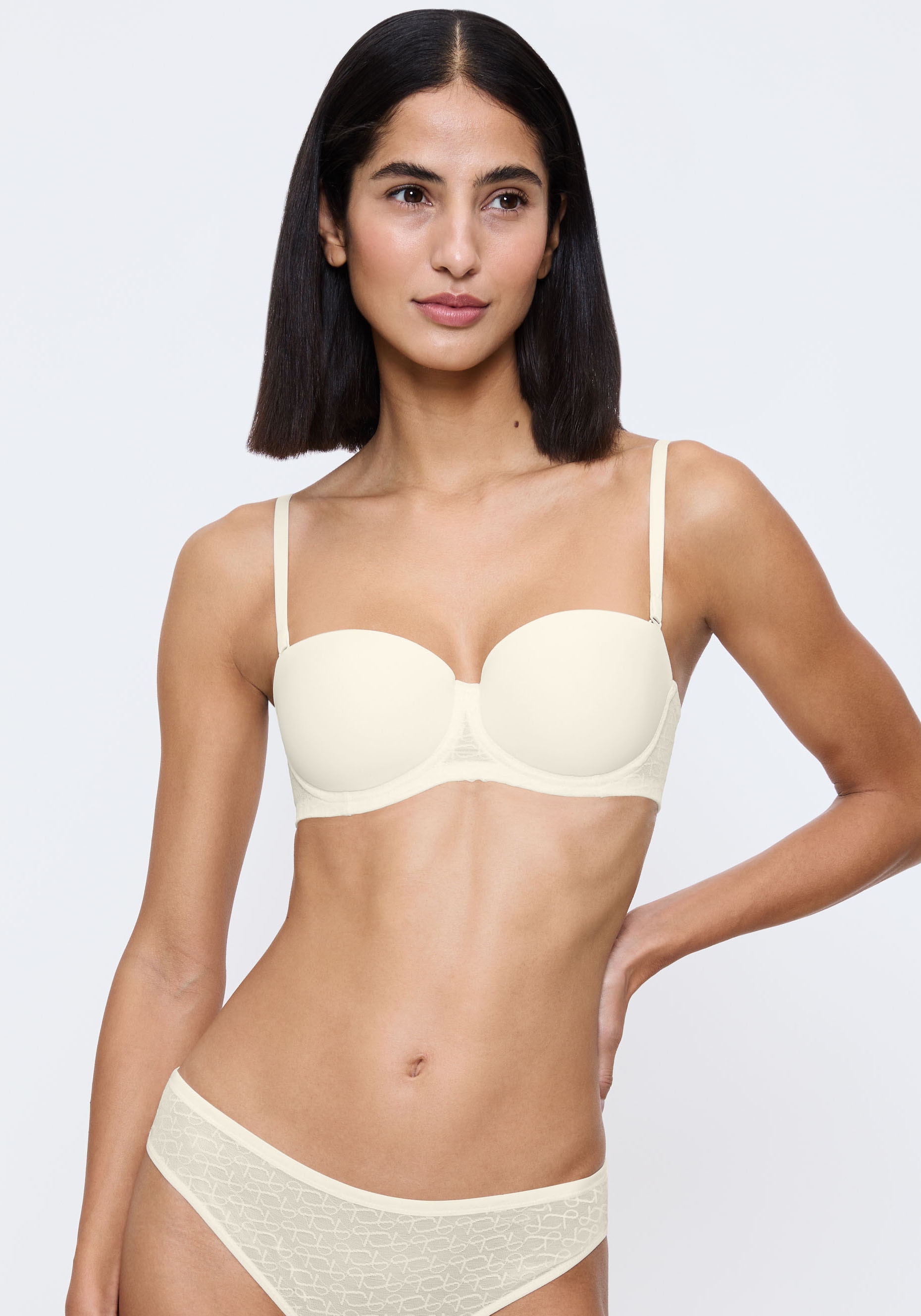 Triumph Damen Bügel-BH »Signature Sheer« Monogramm-Tüll in weiß, Größe Cup A