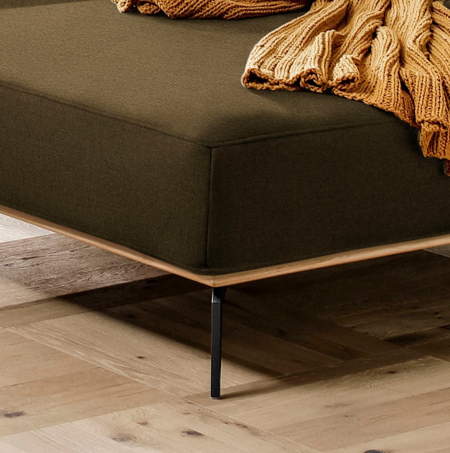 W.SCHILLIG Ecksofa »run, Designsofa mit tollem Sitzkomfort, bequem, L-Form«, mit Holzsockel, Füße in Schwarz pulverbeschichtet, Breite 299 cm