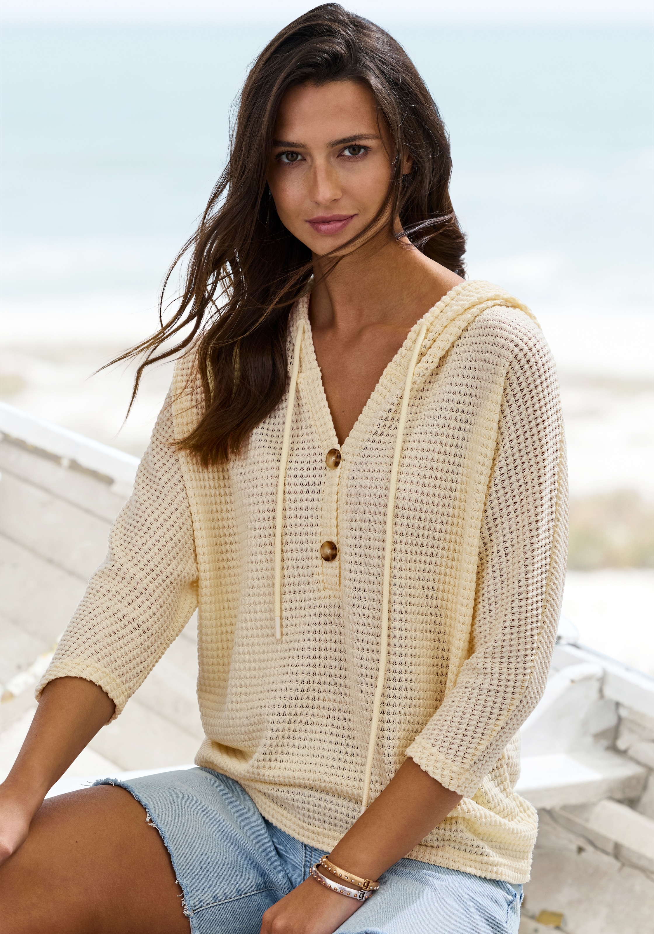 LASCANA Kapuzenshirt »aus sommerlichem Waffelstrick« Sommerhoody mit Knopfleiste