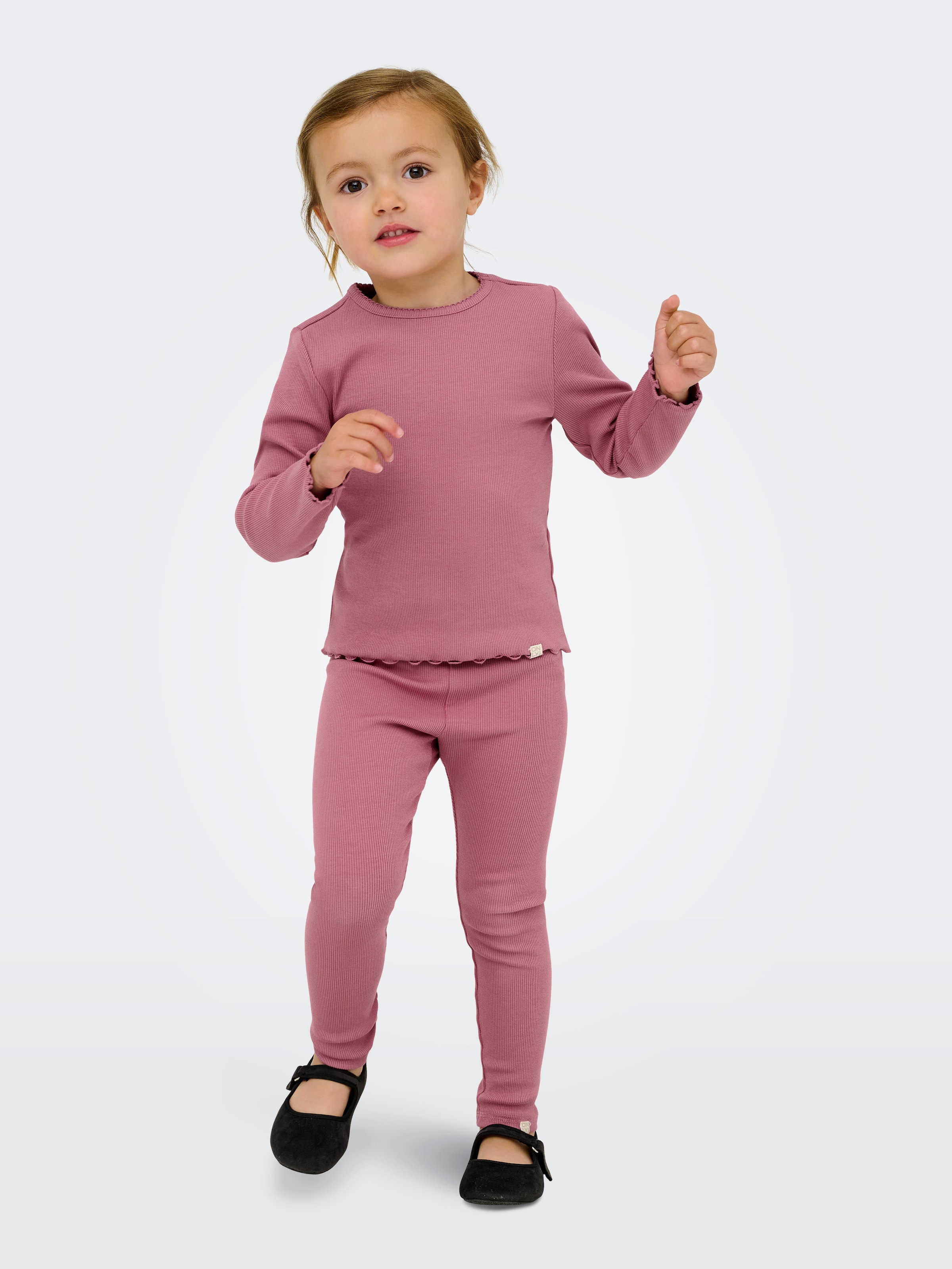 KIDS ONLY Langarmshirt »KMGTRINNY SLD LS ONECK TOP JRS NOOS« aus Baumwollmischung, figurbetonte Passform, mit Jersey und Rippware