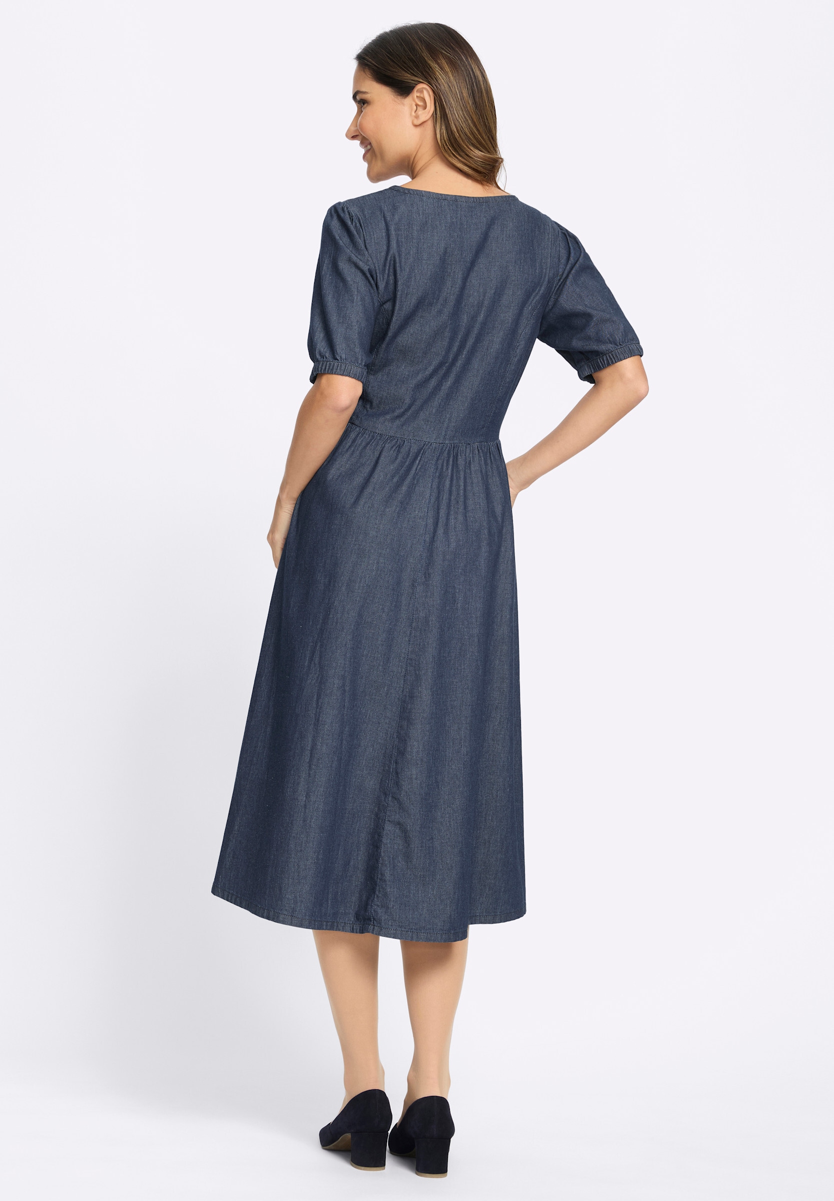 Sieh an! Trachtenkleid »Jeans-Kleid Trachtenkleid mit floraler Stickerei« Ohne Taschen
