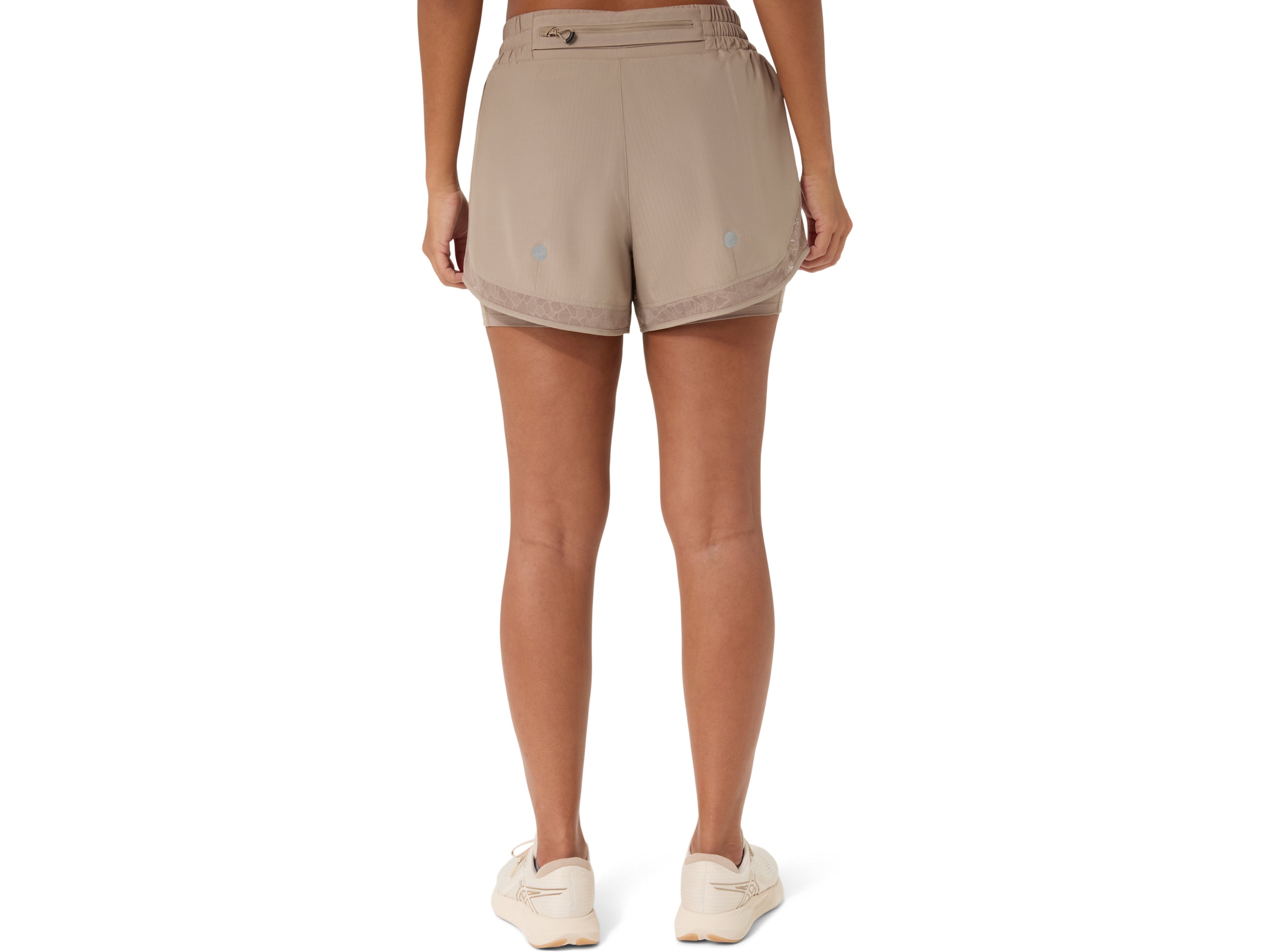 Asics Laufshorts »NAGINO RUN 2-N-1 SHORT«  Wasserabweisend, Reflektierend, Praktische Taschen