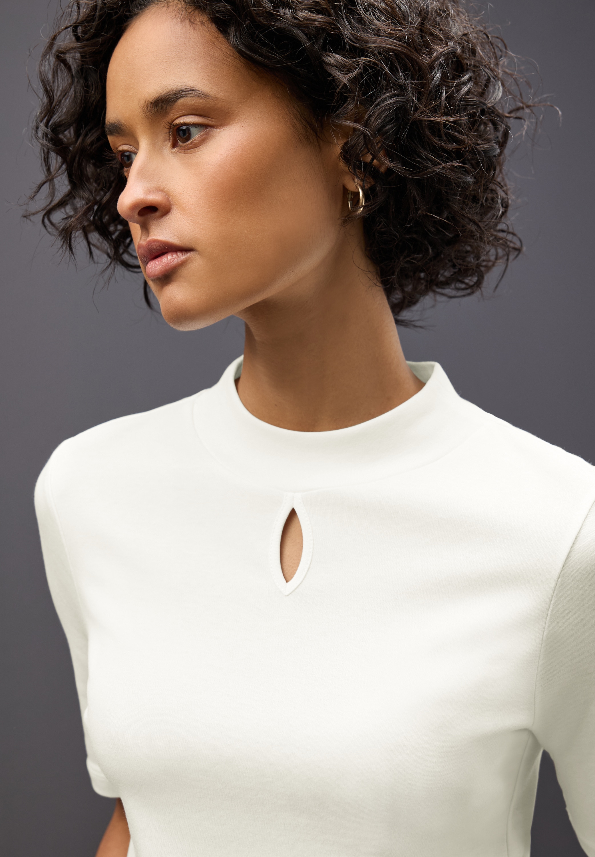STREET ONE T-Shirt, mit Turtleneck und Cut-Out
