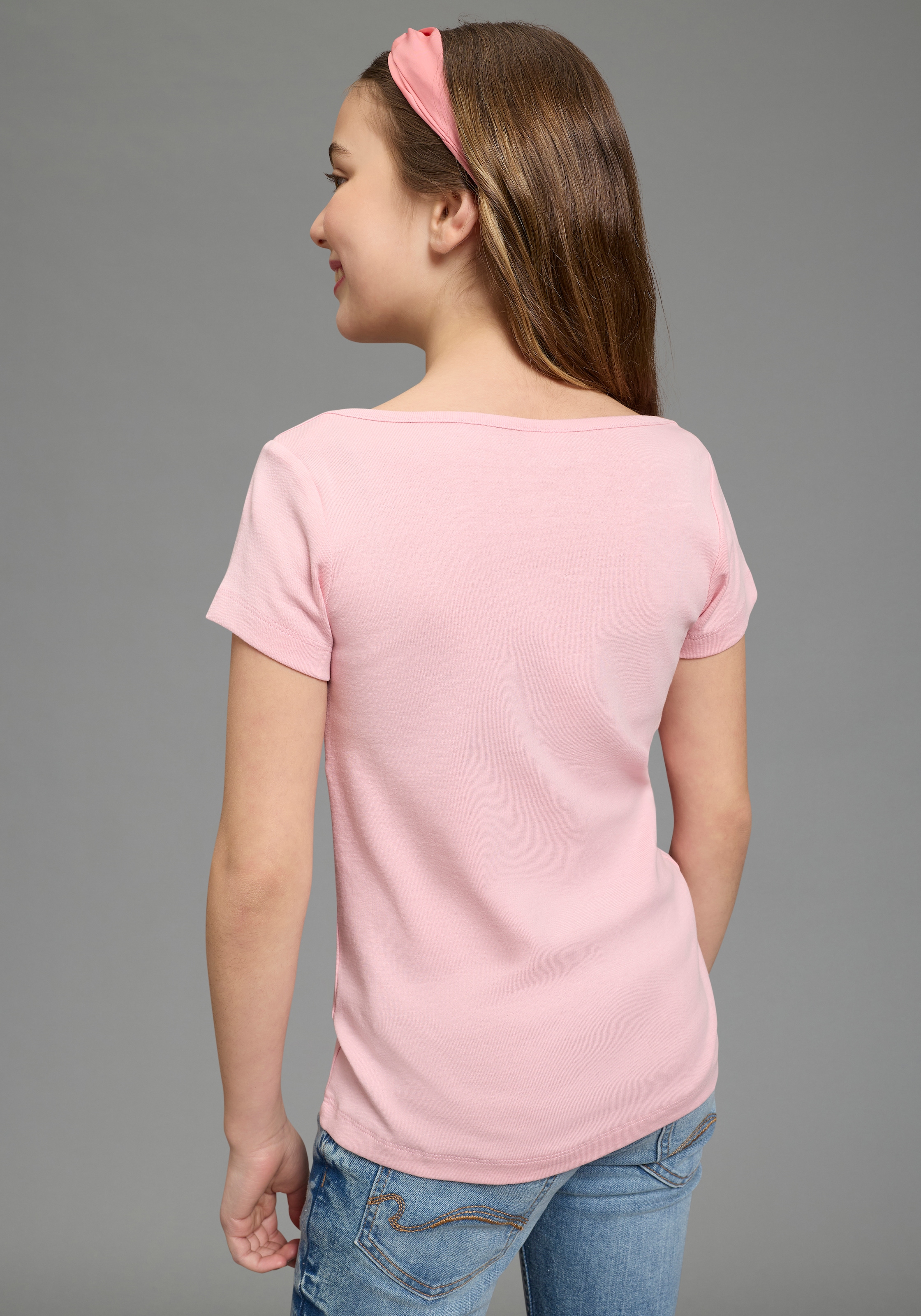 KangaROOS T-Shirt »2er Pack T-Shirts mit modischen Ausschnitt« Packung, 2, 2 tlg. Basic Schnitt, Kurzarm, U-Boot-Ausschnitt, aus Baumwolle