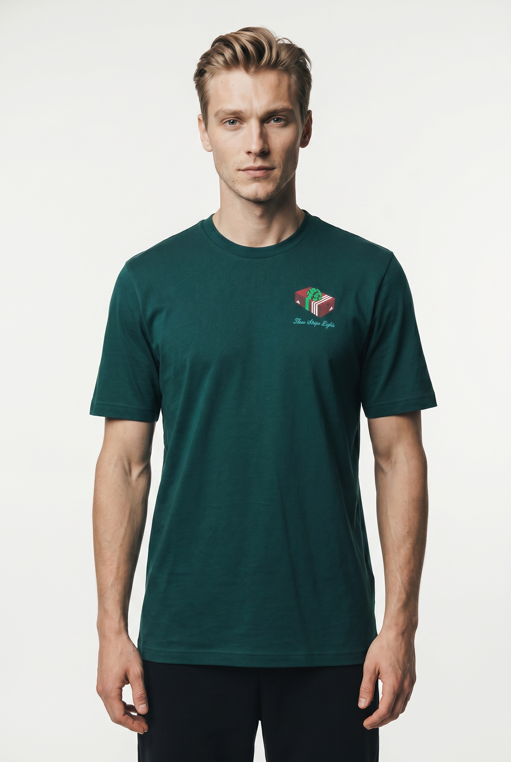 adidas Sportswear T-Shirt »3-STREIFEN LIGHTS GIFTBOX GRAPHIC« sportlicher Stil, mit Motiv-Grafik, aus Baumwolle, pflegeleicht