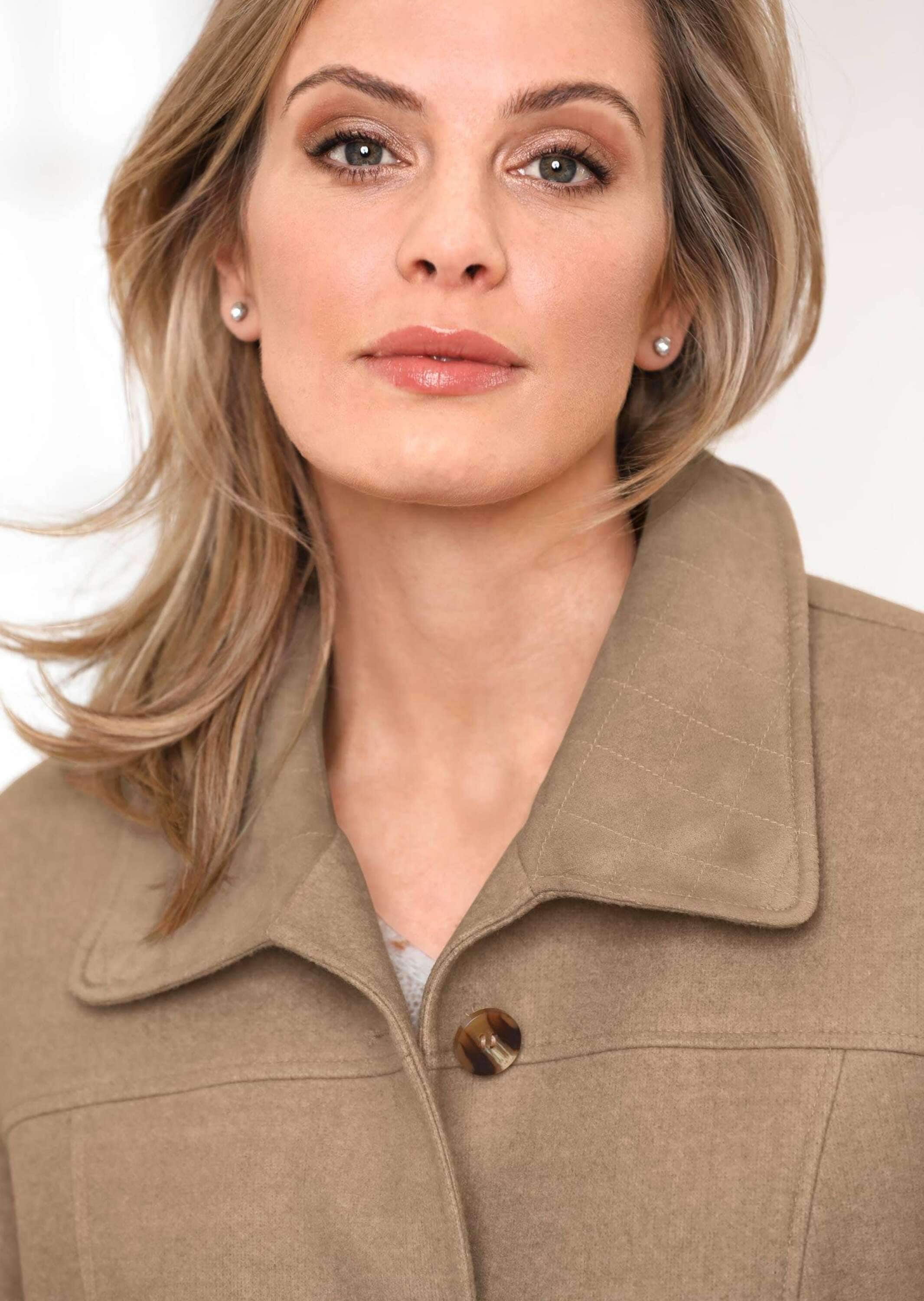 GOLDNER Kurzjacke »Kurzgröße Jacke in Velourslederoptik« Ohne