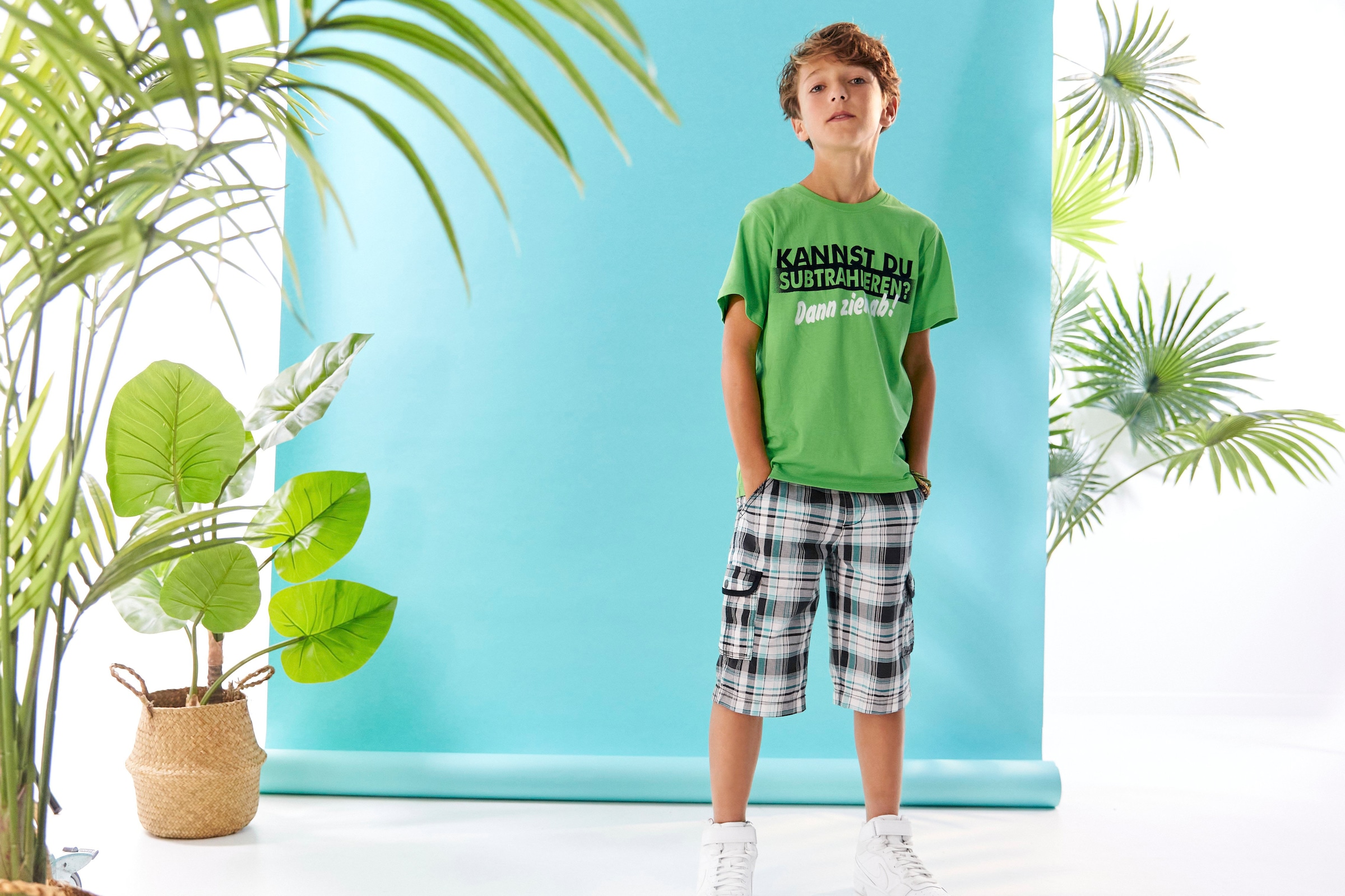 KIDSWORLD T-Shirt »KANNST DU SUBTRAHIEREN?«, Kurzarm, mit trendigem Druck, tiefer Rundhals, aus Baumwolle