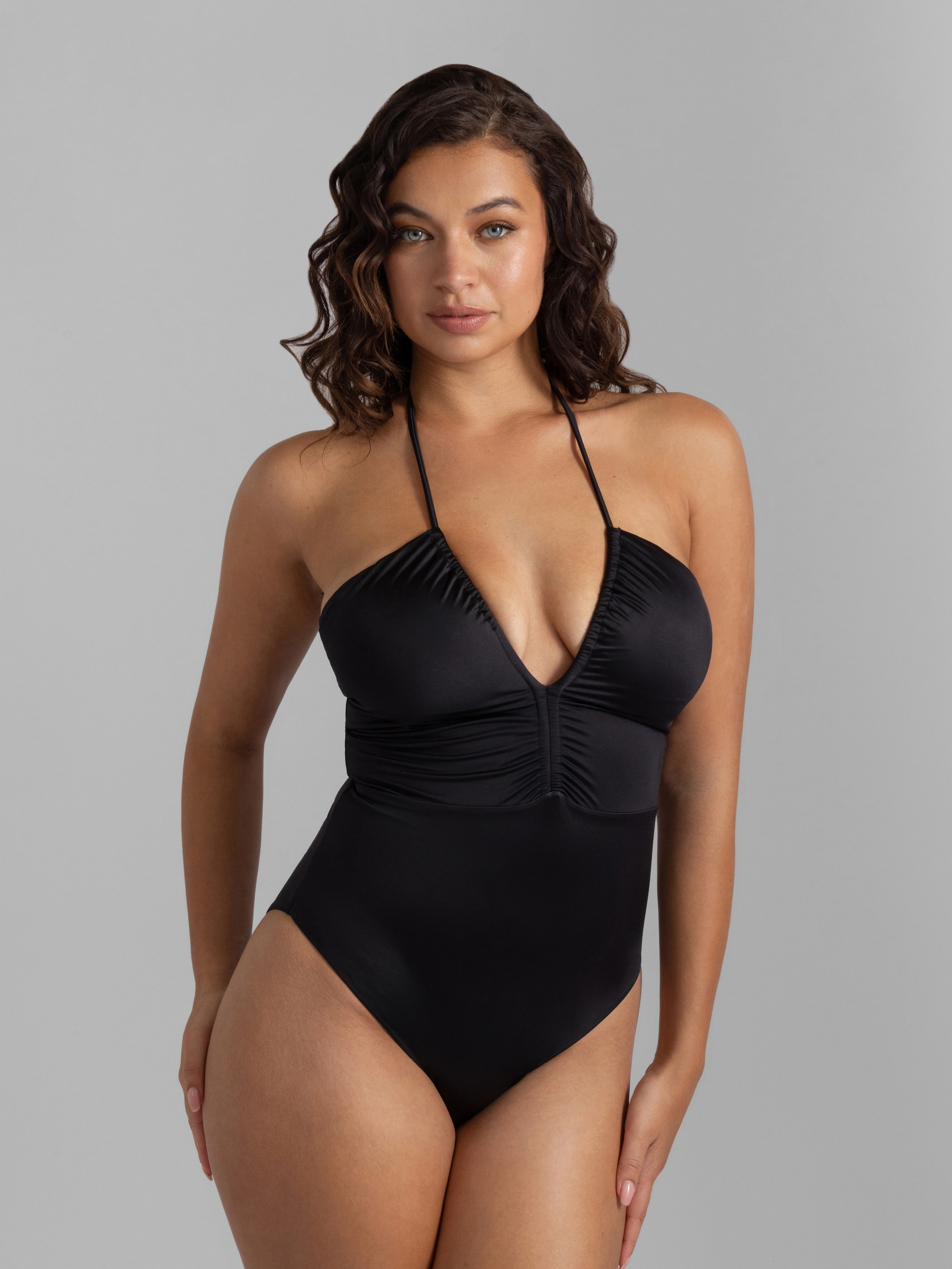 Dorina Badeanzug »Katam« Neckholder zum Binden