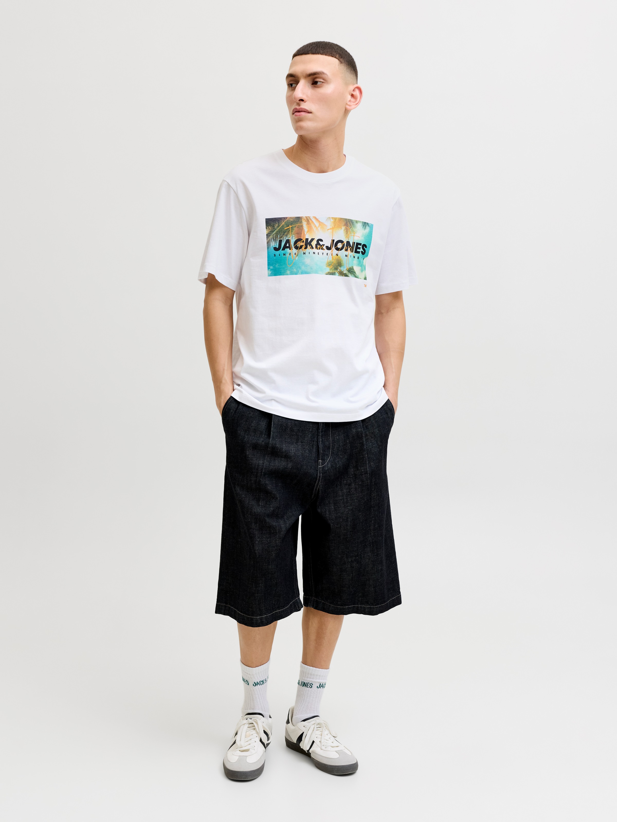 Jack & Jones Rundhalsshirt »JJINDIANA TEE SS CREW NECK«