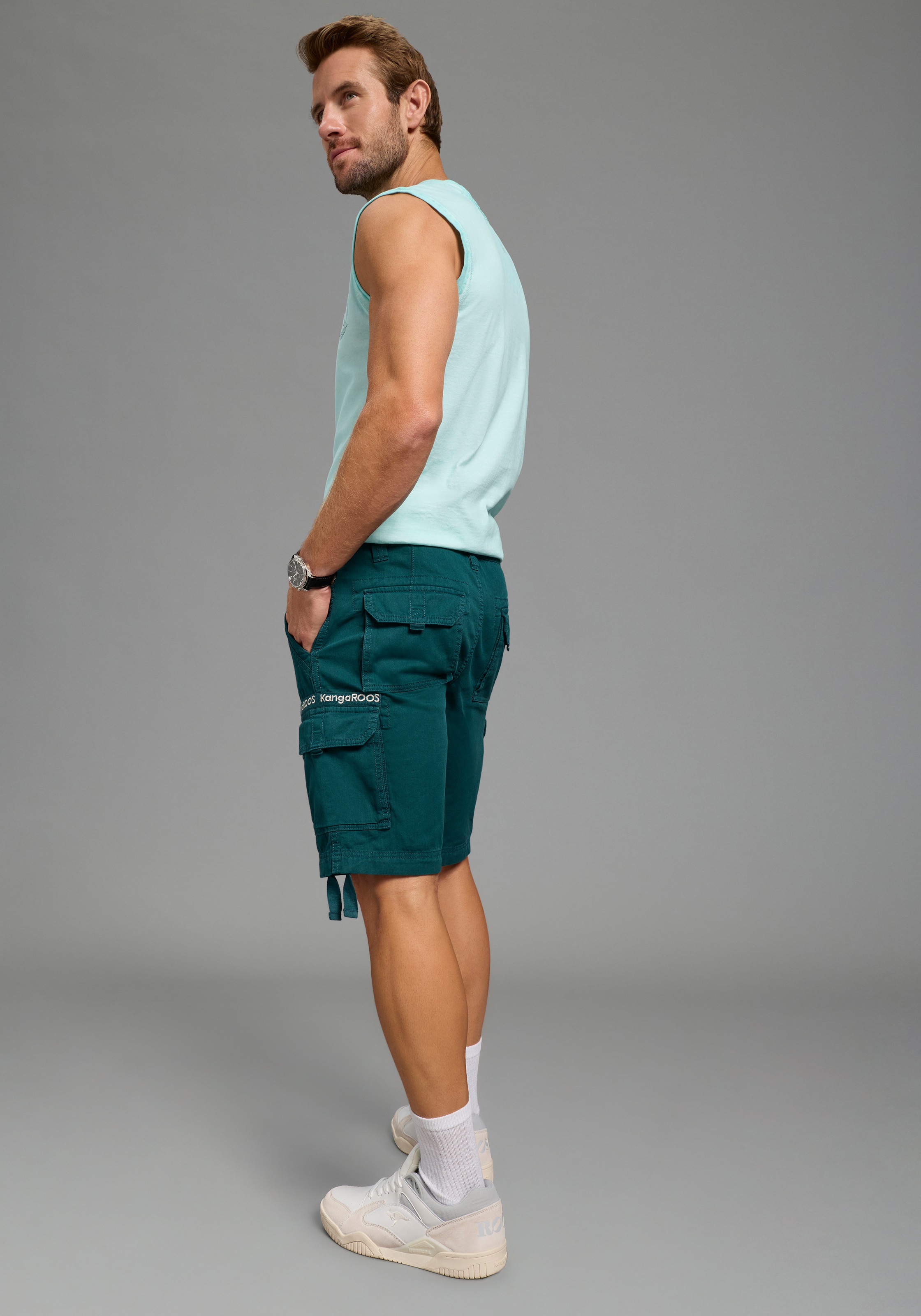 KangaROOS Cargoshorts  gerade geschnitten, mit Bindeband am Beinabschluss und Bund