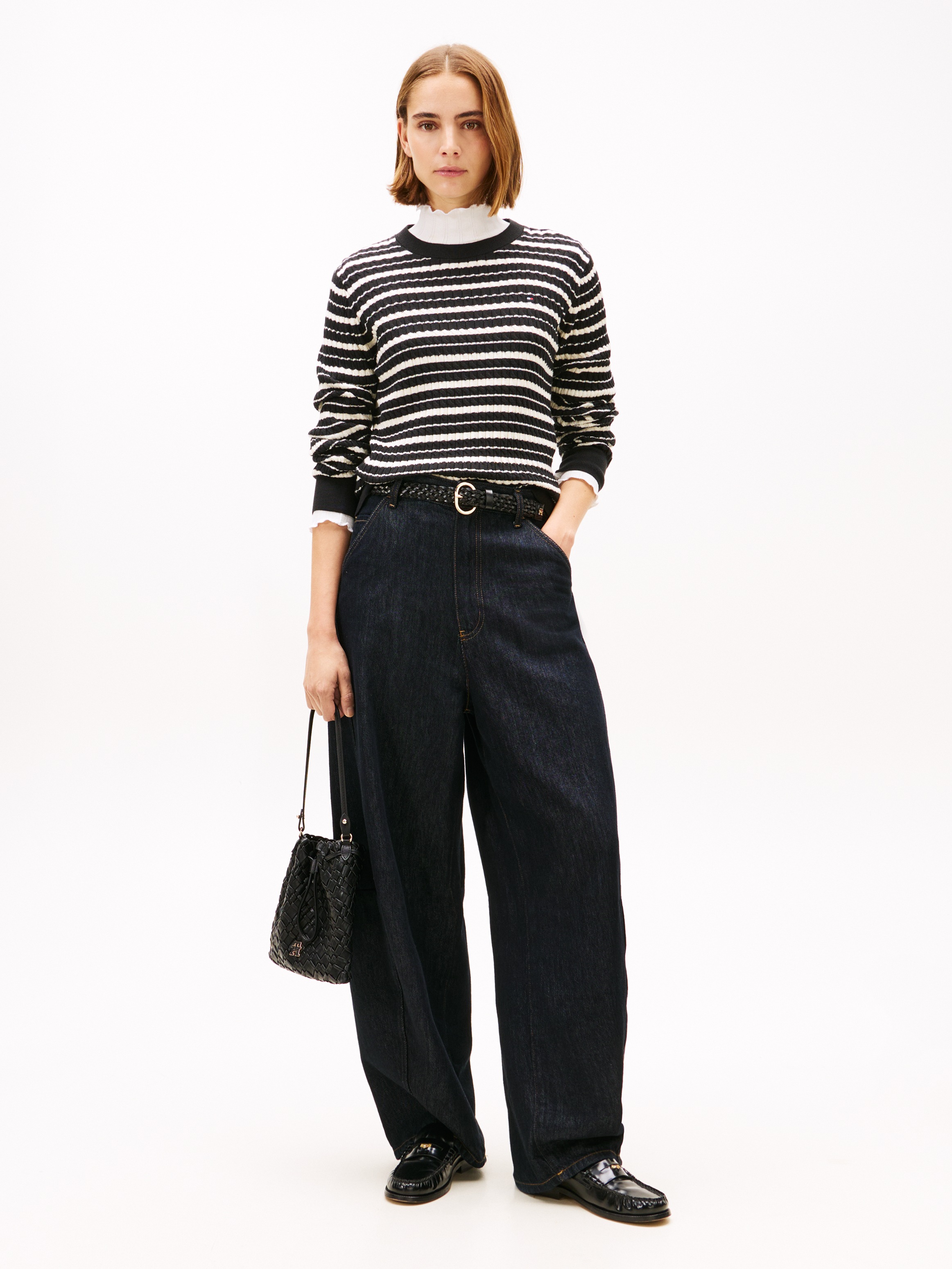 Tommy Hilfiger Rundhalspullover »CO CABLE C-NK LS SWEATER« Baumwolle, mit Zopfmuster, Regular Fit