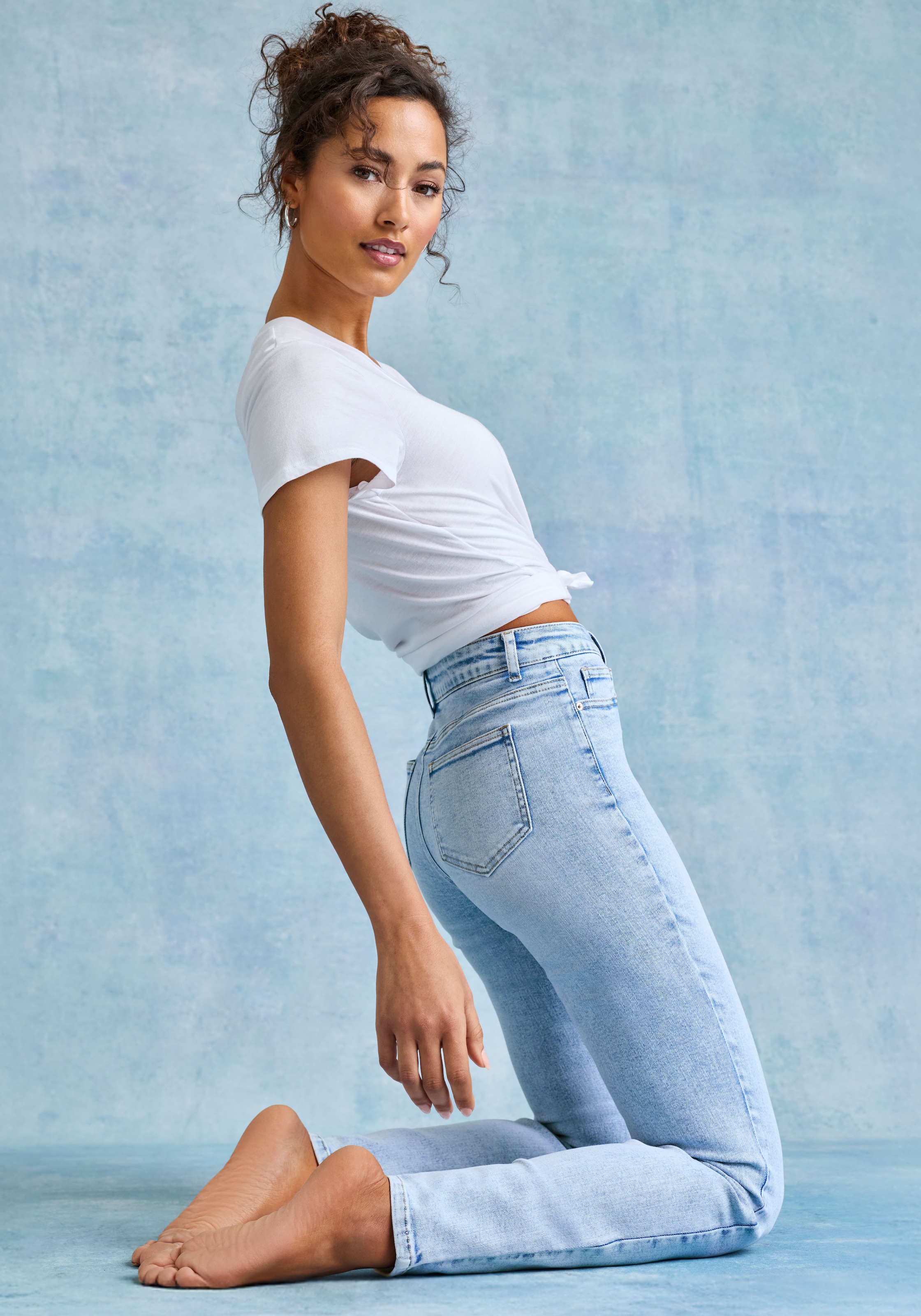 French Connection »mit Used-Waschung und klassischem 5-Pocket-Design« schmale Beinform, Röhrenjeans, Stretchjeans, elastisches Material