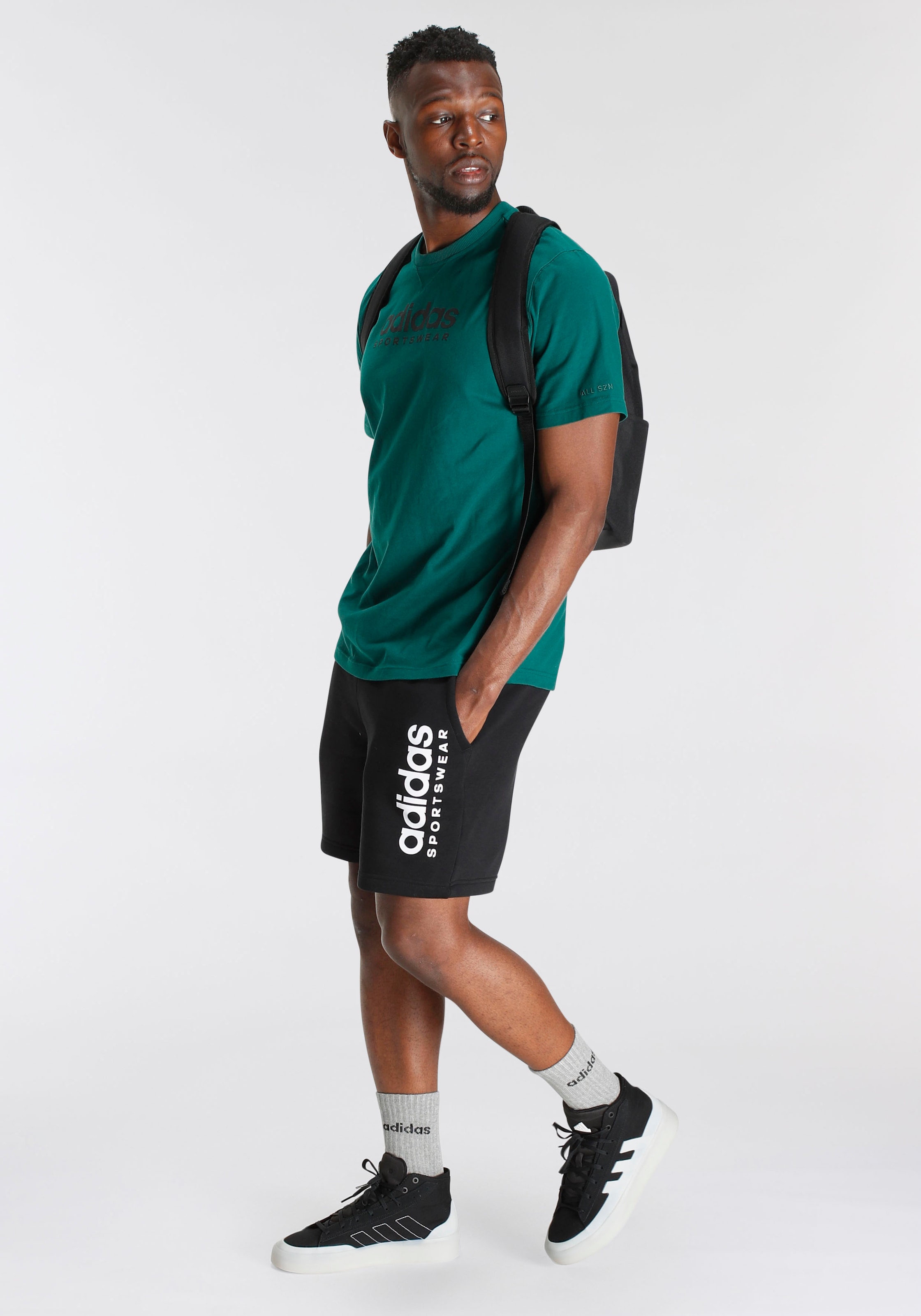 adidas Sportswear Shorts »ALL SZN FLEECE GRAPHIC«, (1 tlg.) online kaufen  bei OTTO