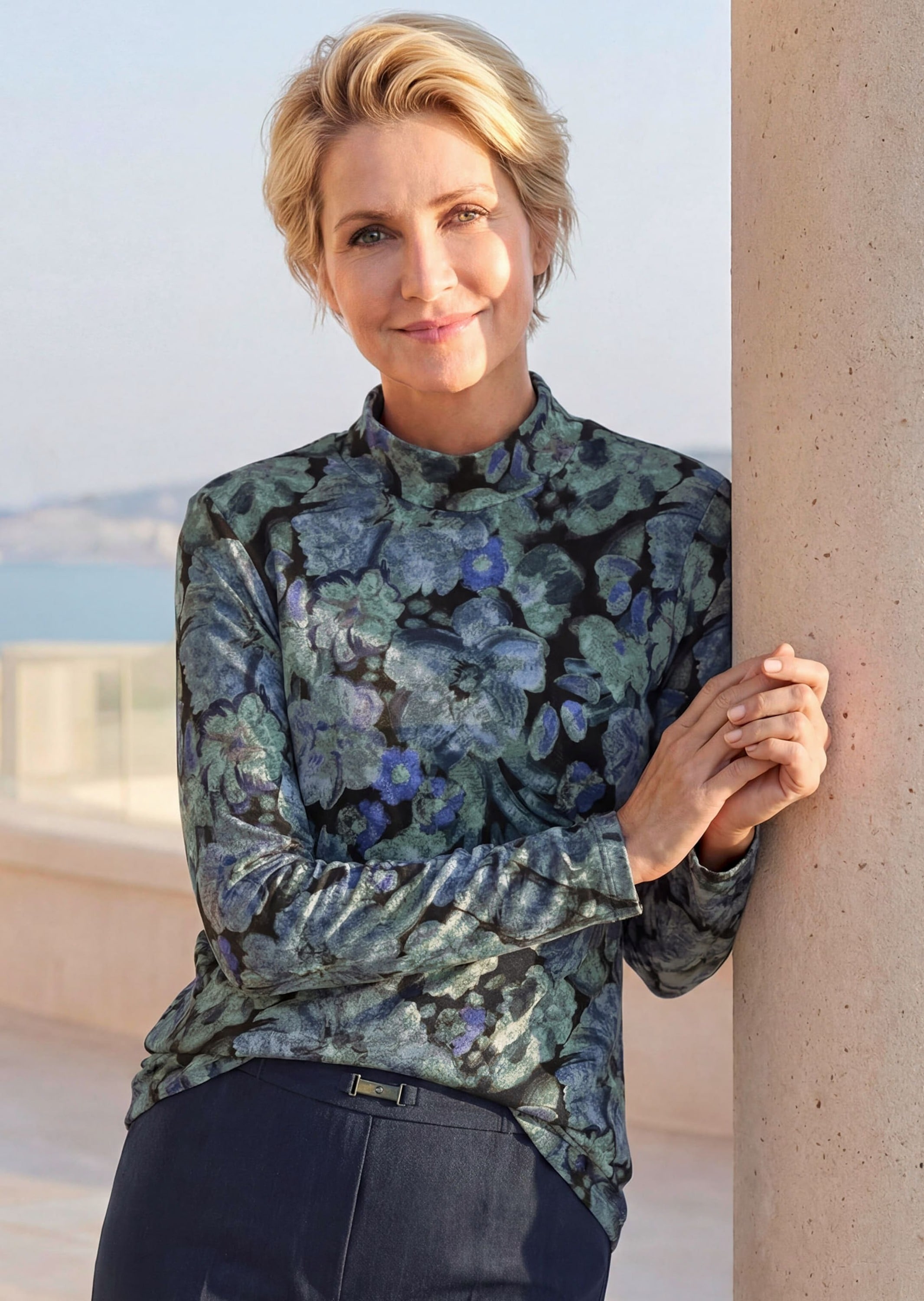 GOLDNER Print-Shirt »Langarmshirt mit Blumen« stretchbequemer Flausch-Jersey