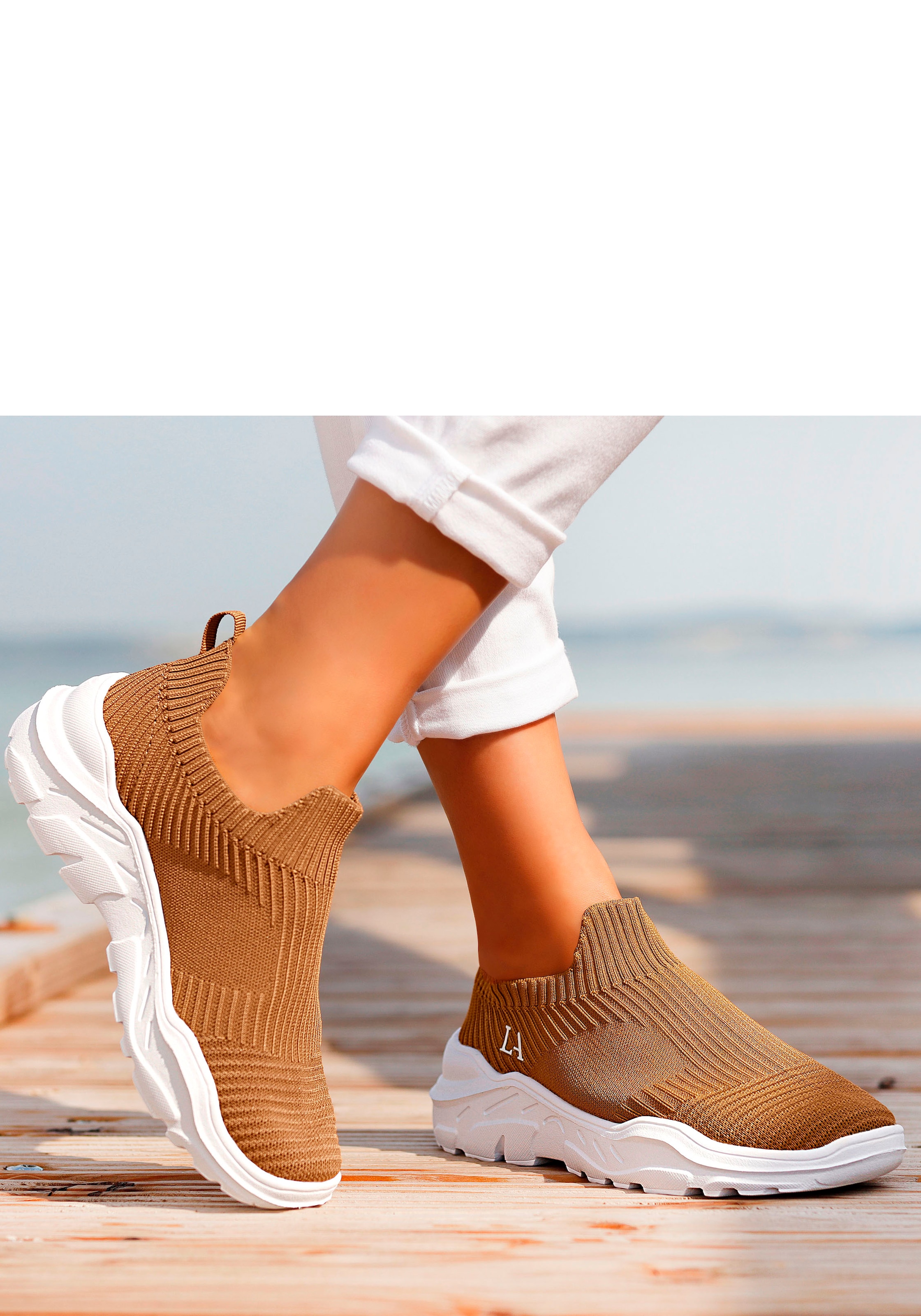 LASCANA Sneaker, Slip-On-Sneaker, Halbschuh, Slipper, Freizeitschuh VEGAN