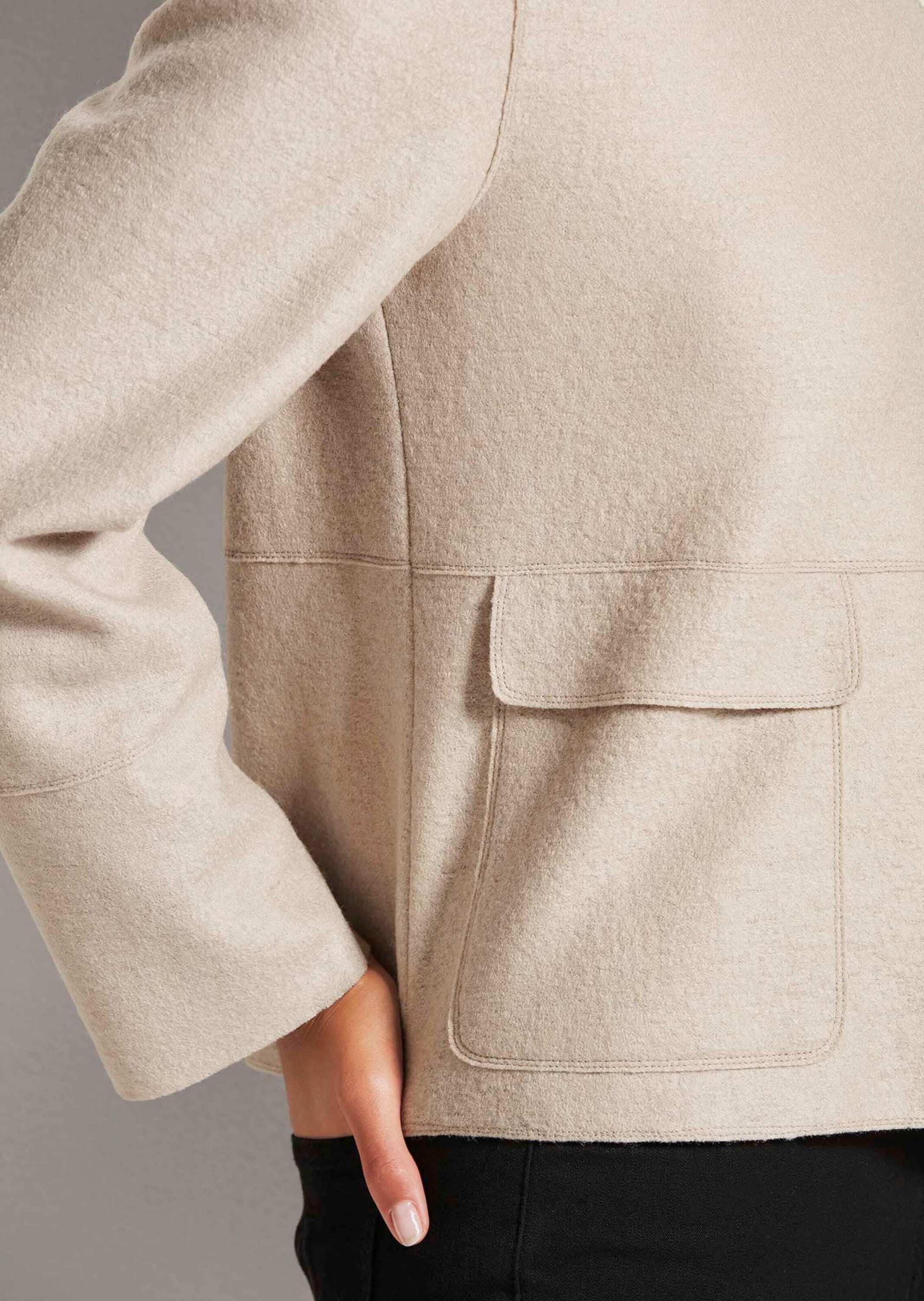 MADELEINE Kurzblazer »Kurzblazer Wollblazer mit Klappkragen und Pattentaschen«